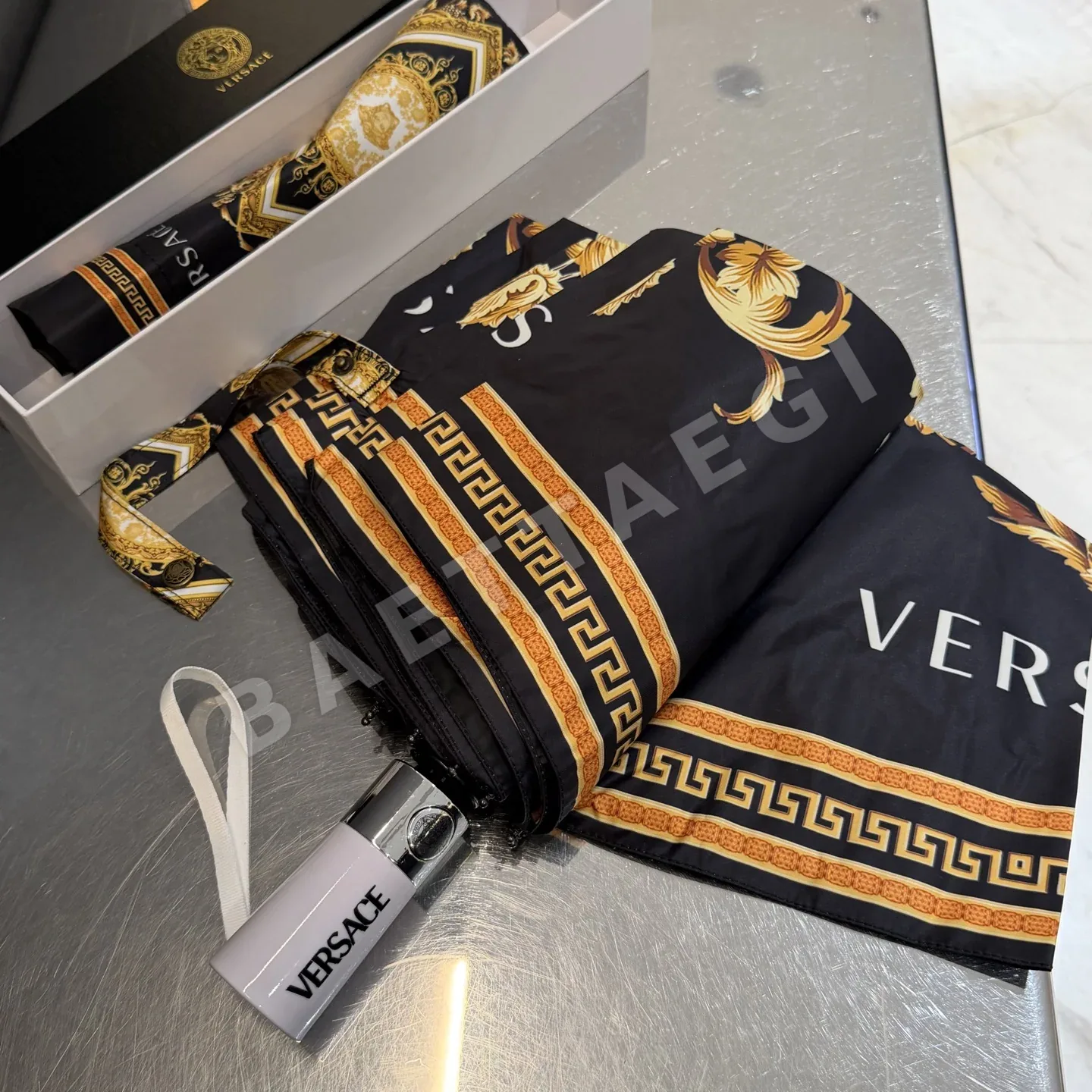 베르사체 우산 85653 Versace Umbrella 상세 이미지 3