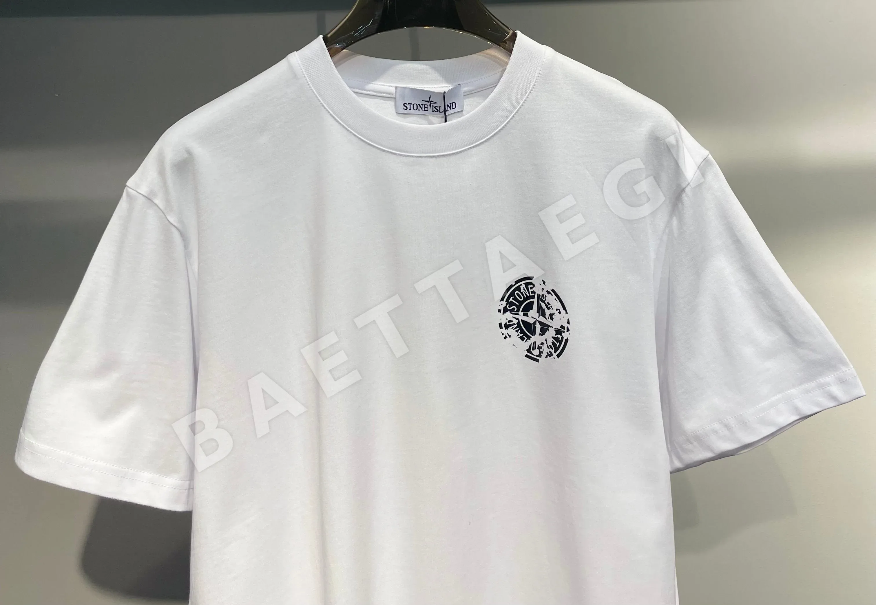 스톤아일랜드 남성 프린트 크루넥 반팔 티셔츠 상세 이미지 4