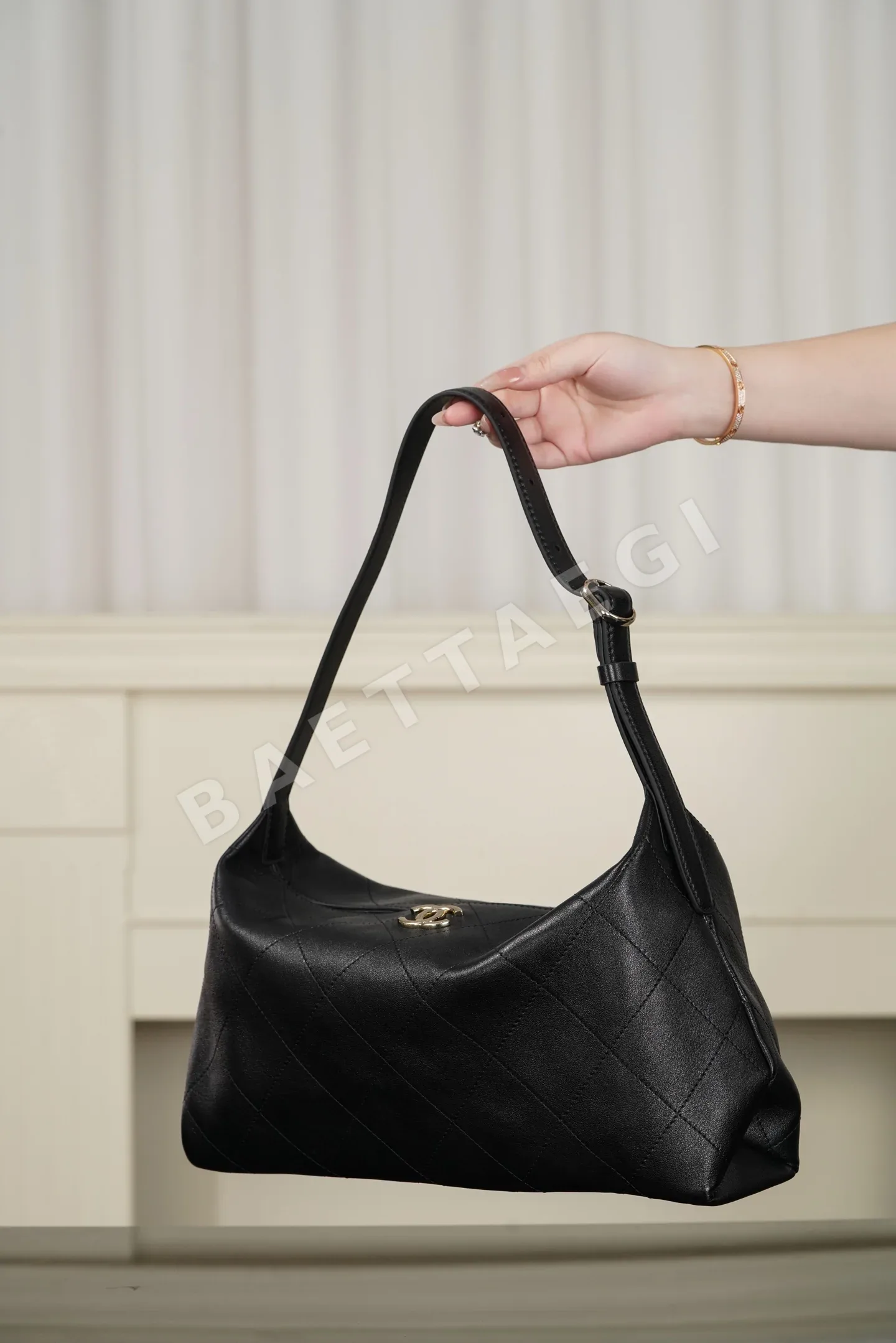 샤넬 CHANEL 샤넬 맥시 호보 백 AS6140 상세 이미지 5