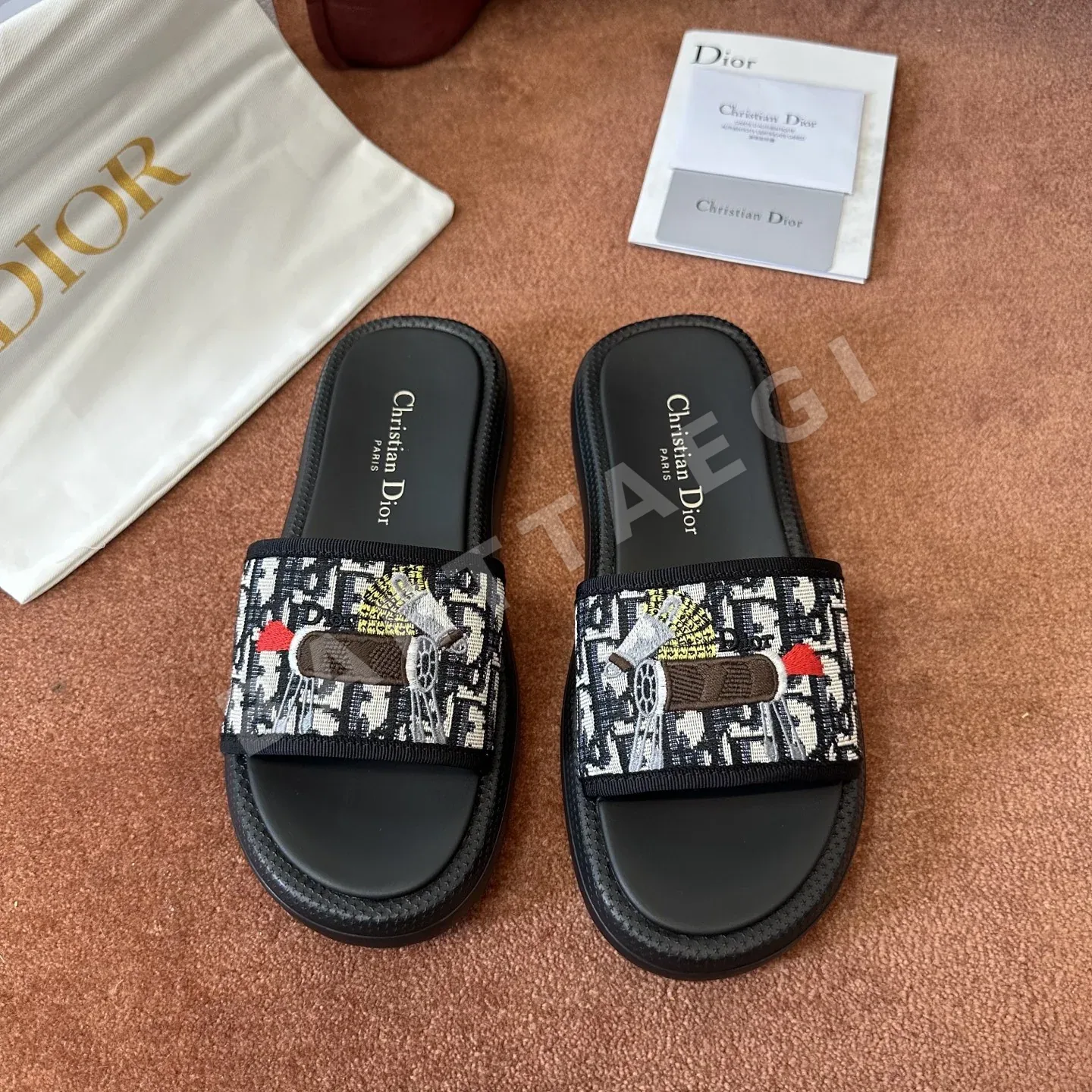 디올 벨크로 샌들 26440