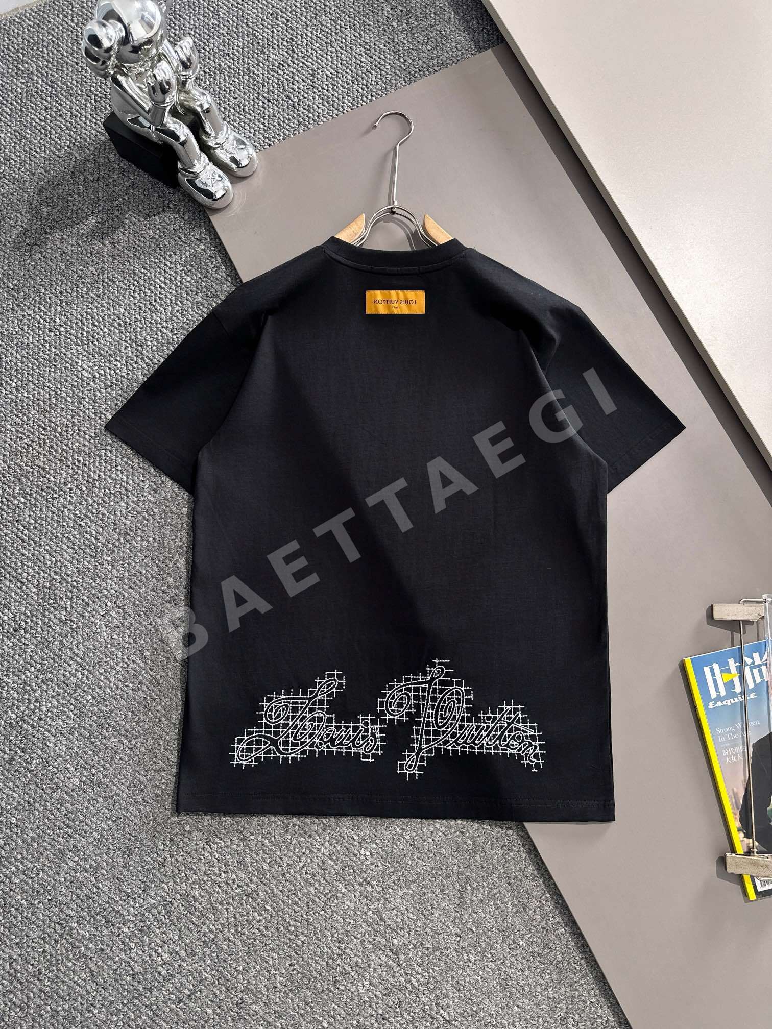 루이비통 네잎클로버 자수 남여공용 반팔 티셔츠 상세 이미지 2
