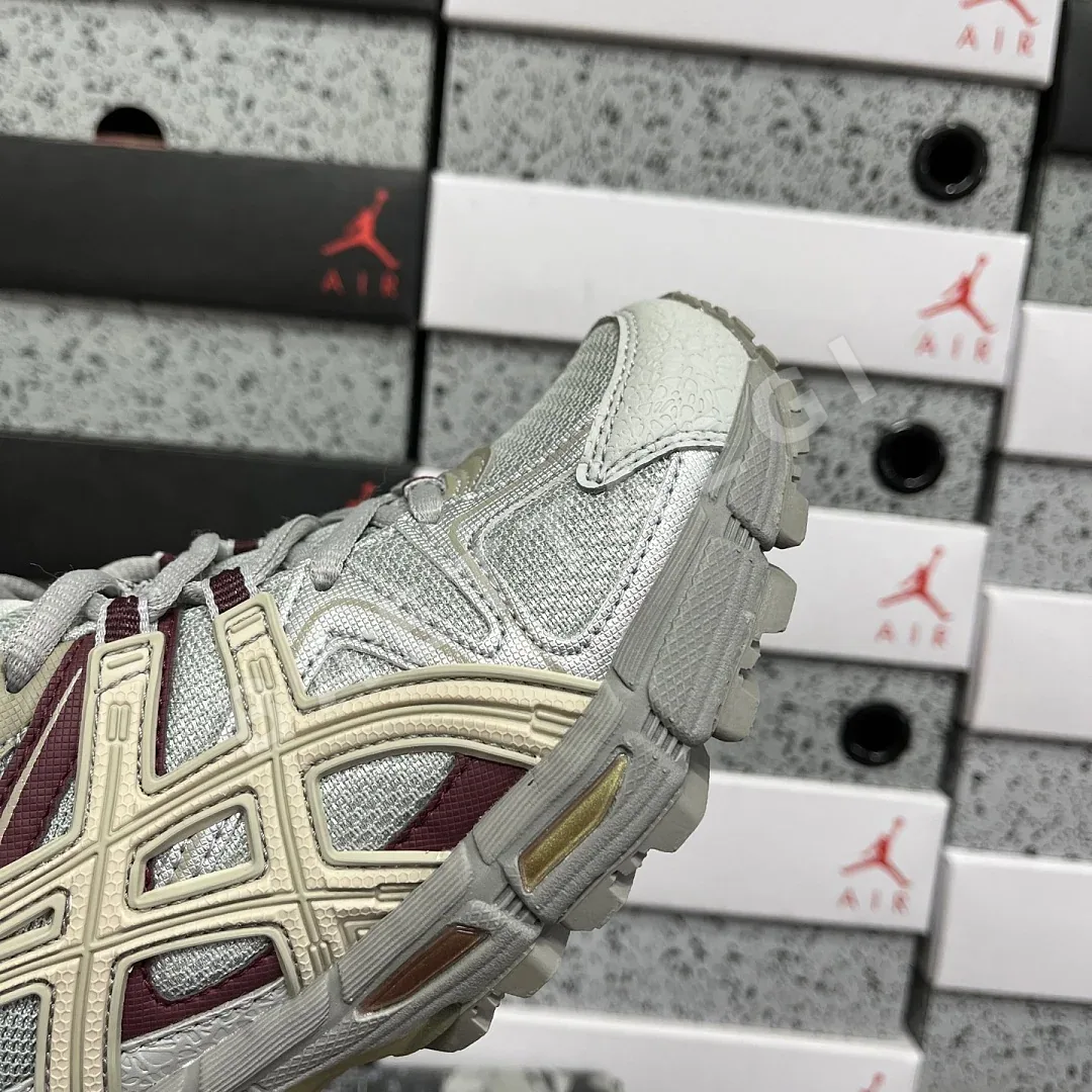 아식스 [XY] 젤 카하나 8 1012A978-023 200354 Asics Gel-Kahana 8 상세 이미지 2
