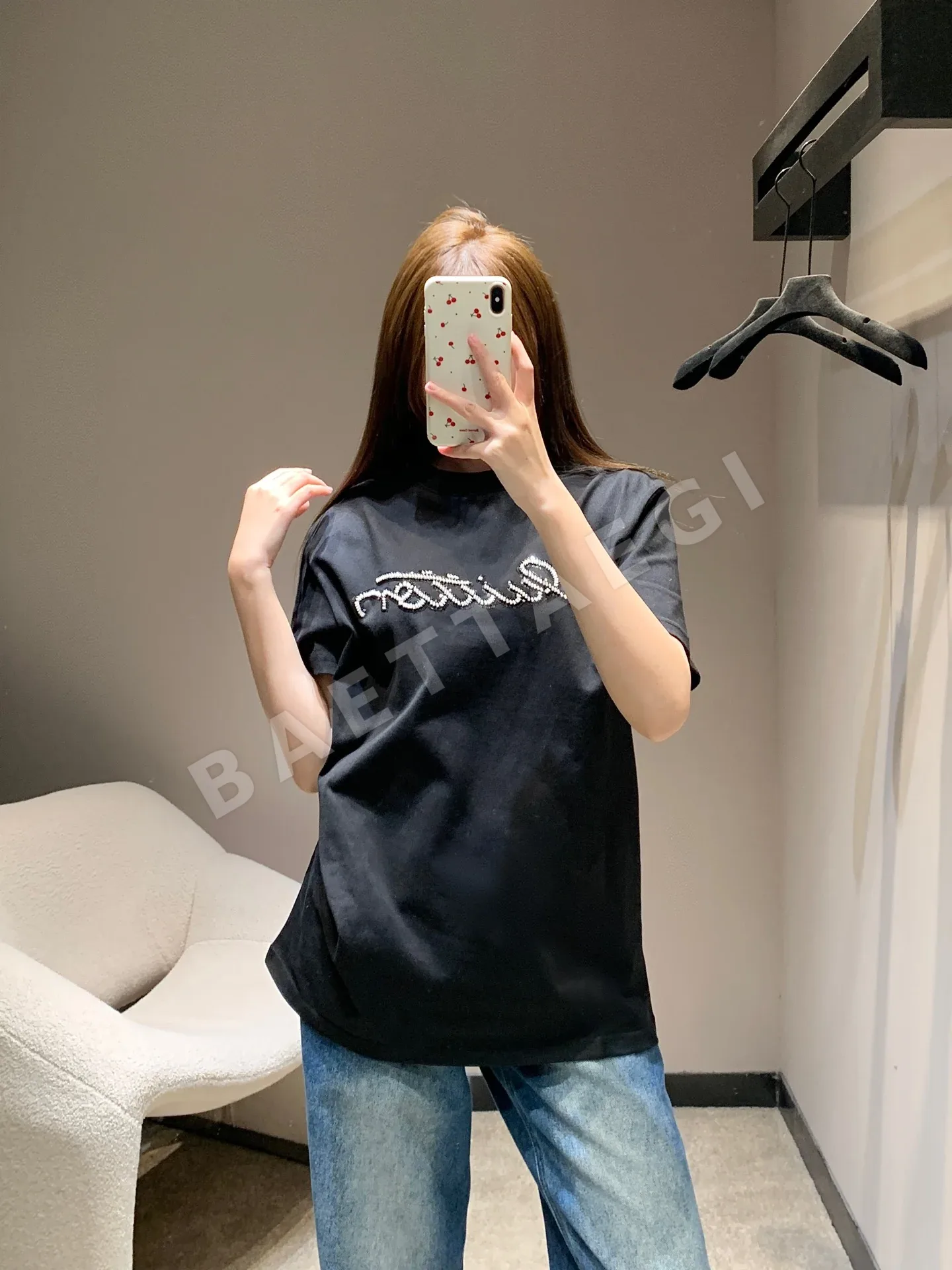 루이비통 비즈 자수 크루넥 코튼 반팔 티셔츠 상세 이미지 3