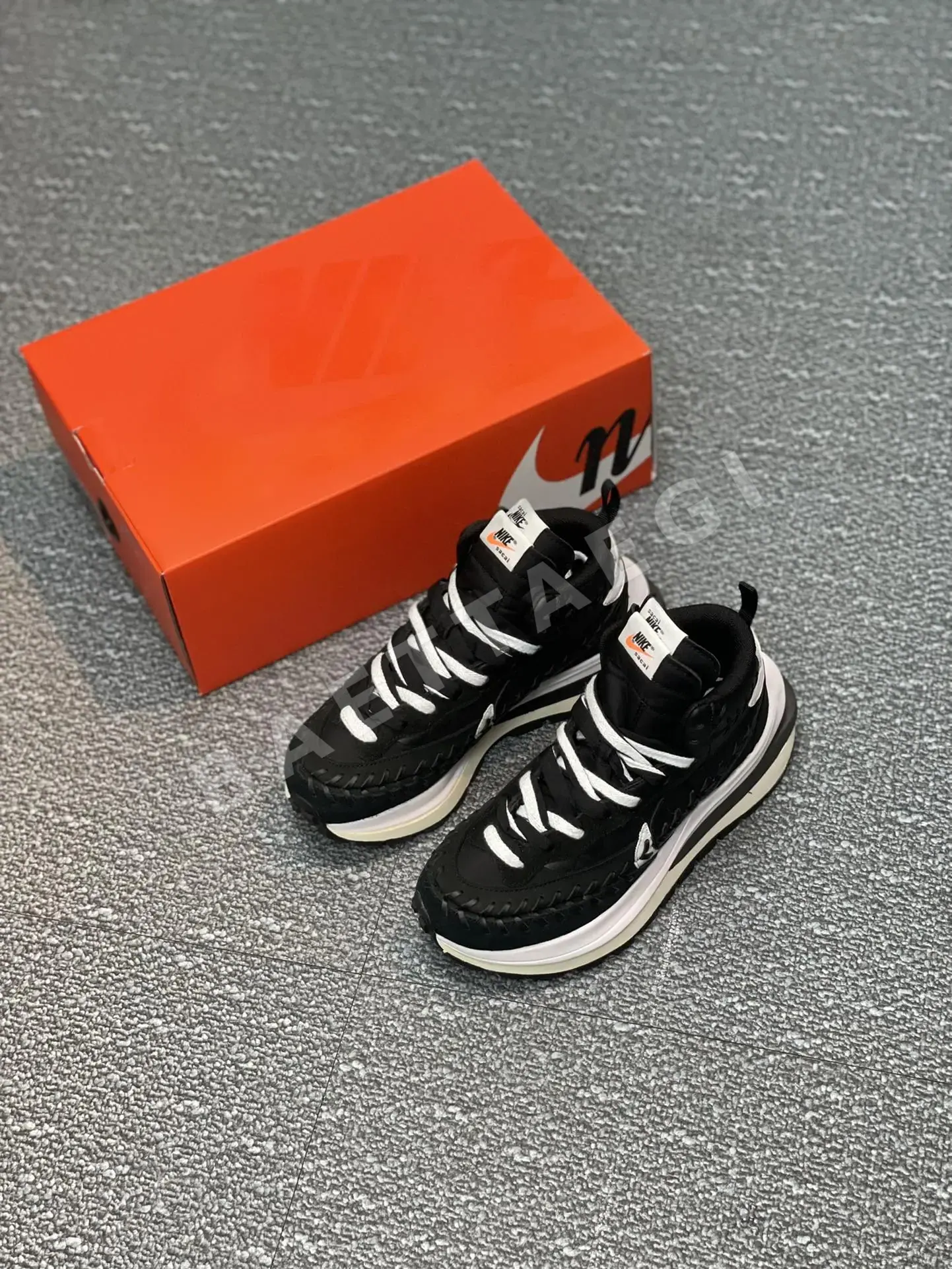 나이키사카이 베이퍼와플 블랙 플랫폼 러닝화 DH9186-001 상세 이미지 5