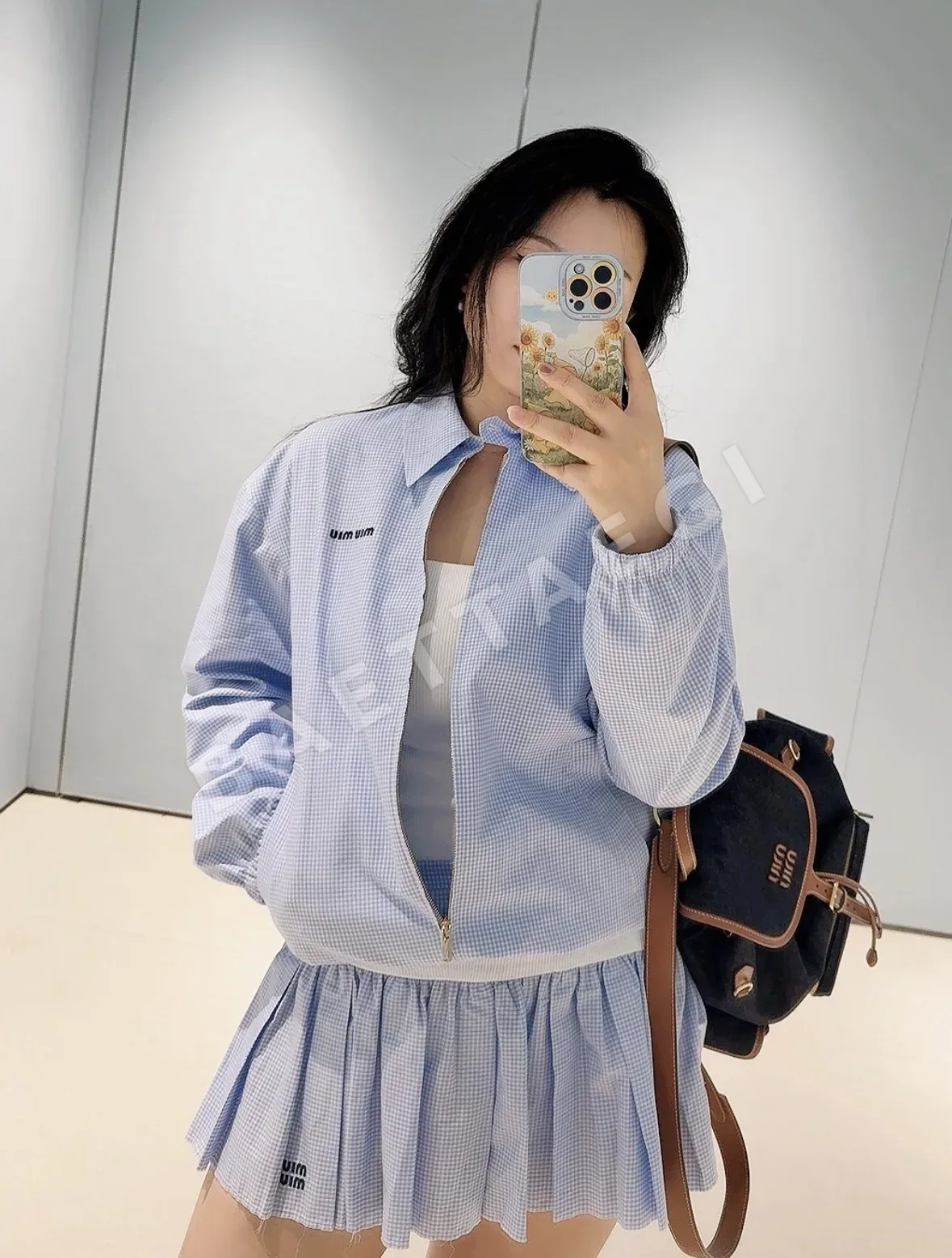 미우미우 라이트 블루 체크 재킷 여성 셔츠 상세 이미지 4