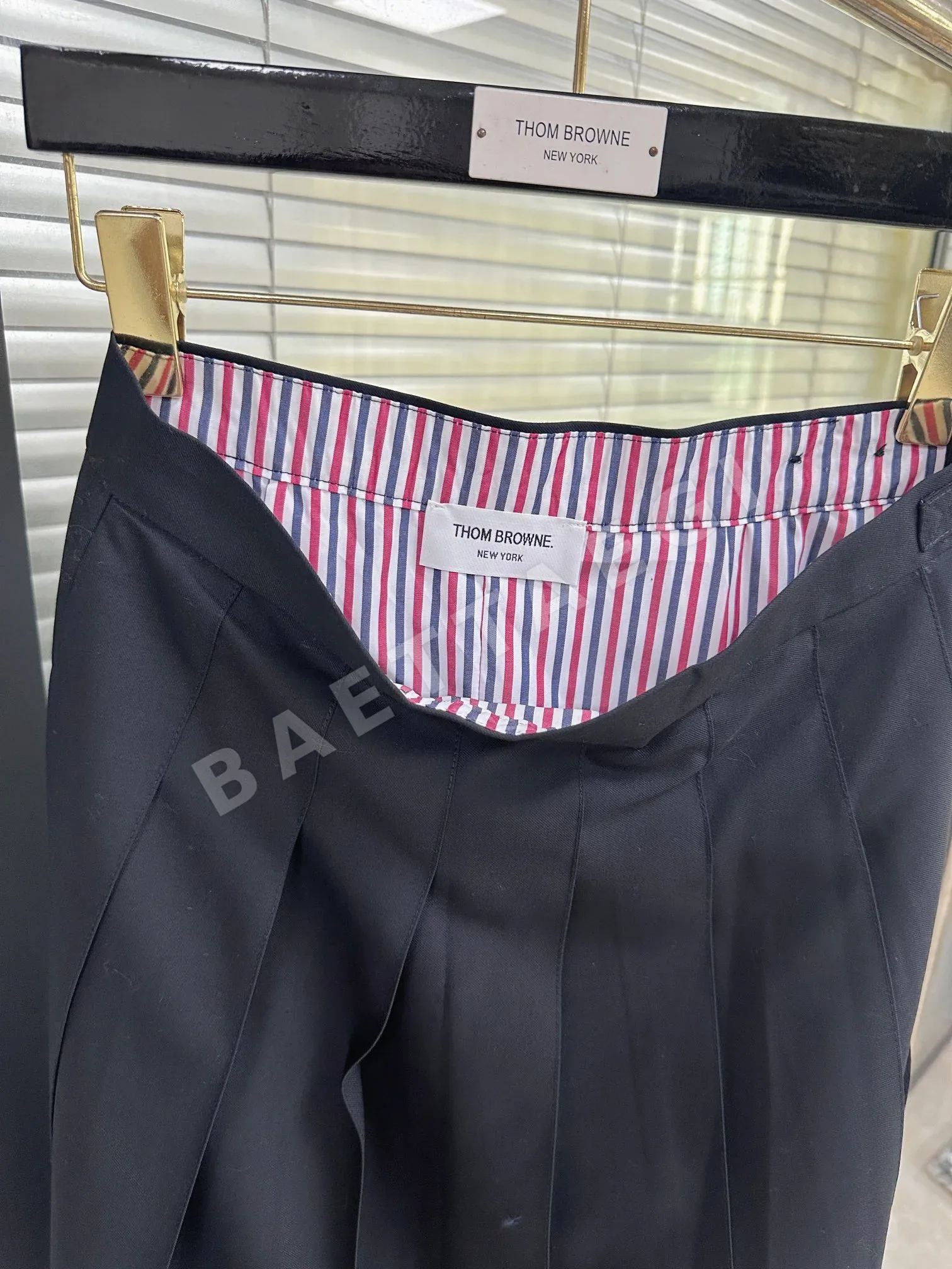 톰브라운 TB 플리츠 맥시 스커트 상세 이미지 5