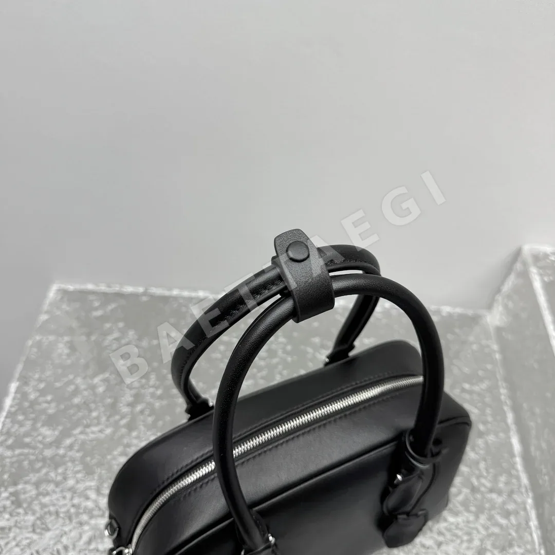 더로우 플레인 글로우 가죽 볼링백 상세 이미지 15
