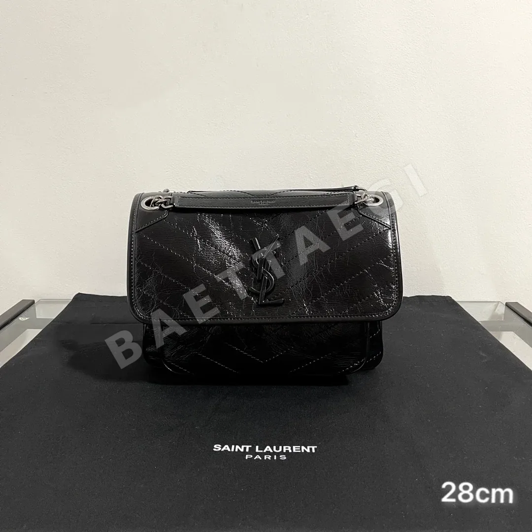 생로랑 니키 앤티크 실버 체인 숄더백 28CM633158