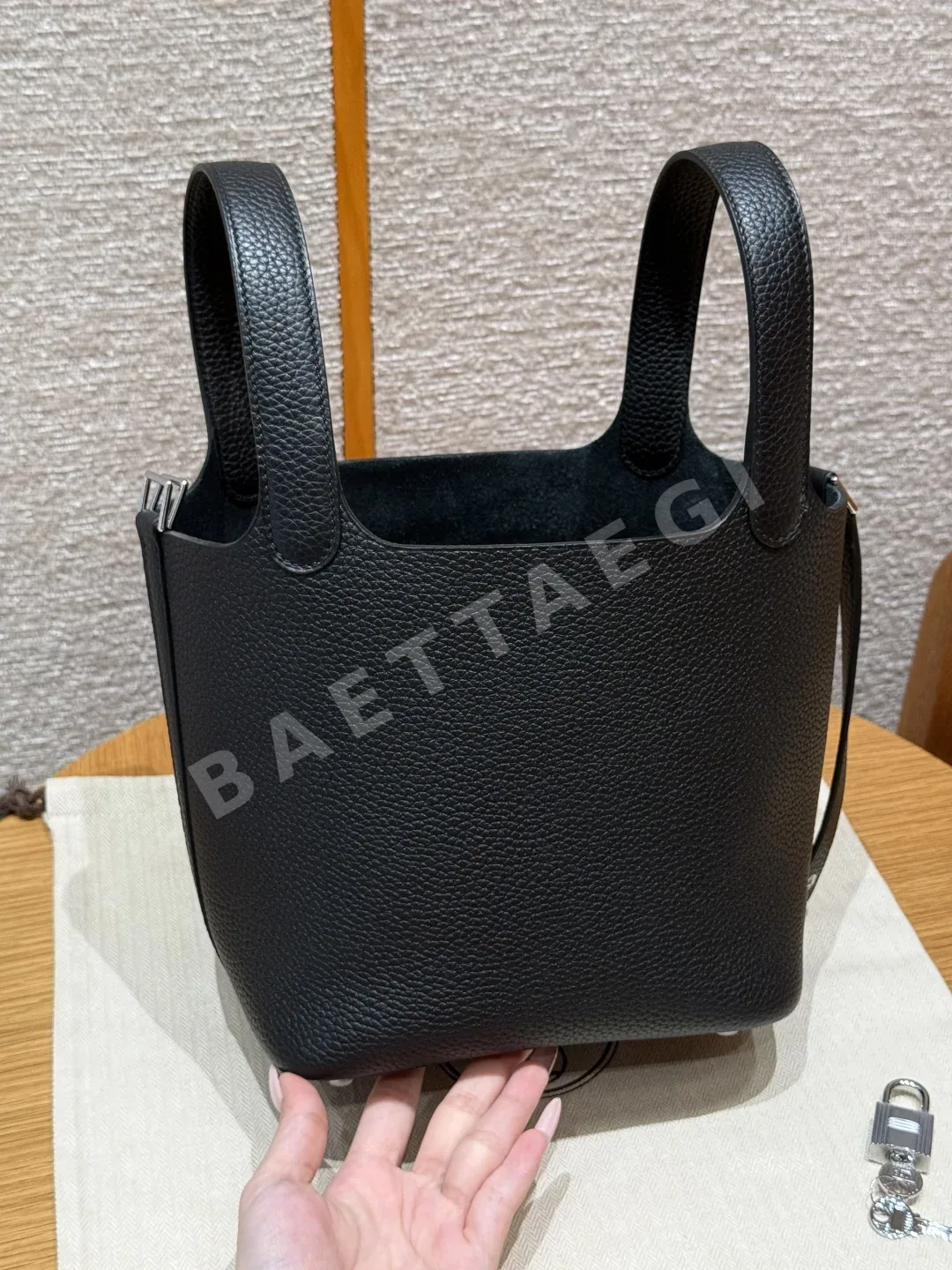 에르메스 피코탄 락 18 가방 상세 이미지 3