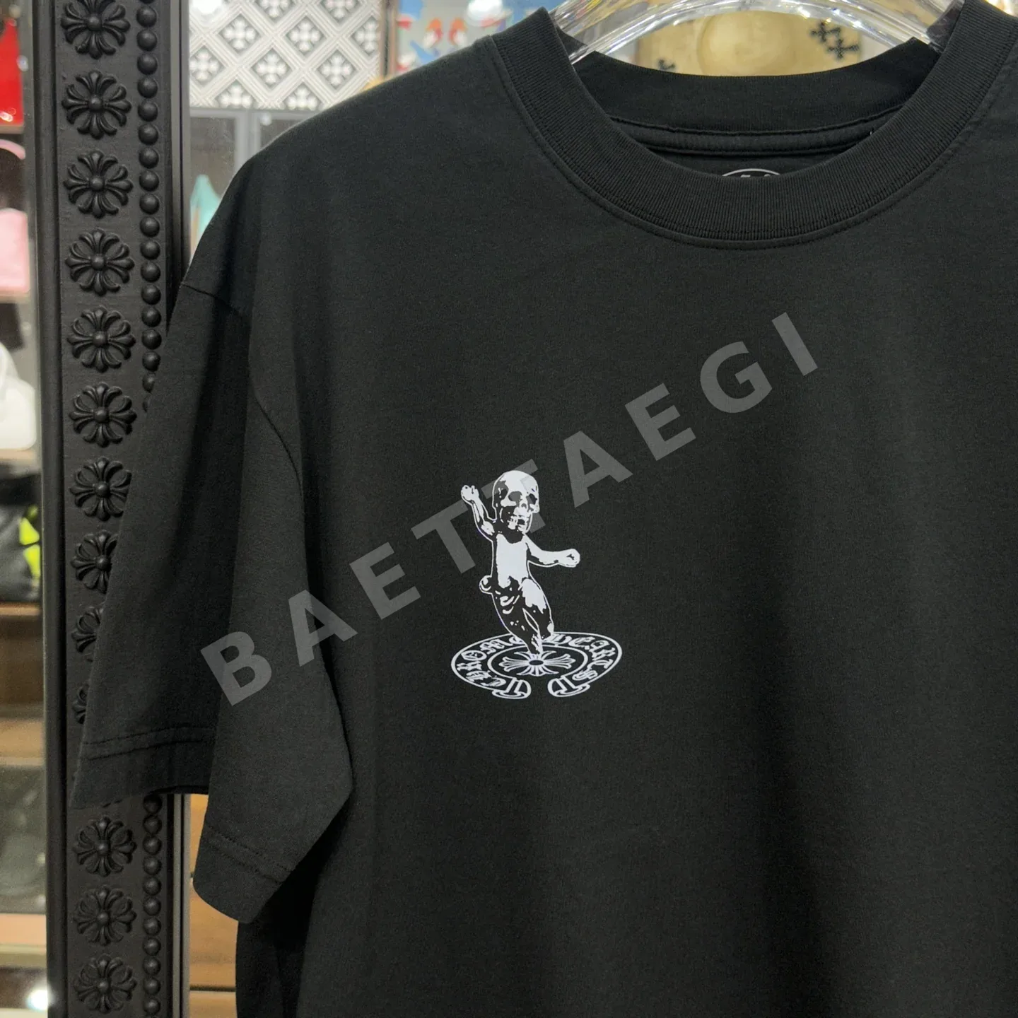 크롬하츠 남성 블랙 화이트 반팔 티셔츠 상세 이미지 3