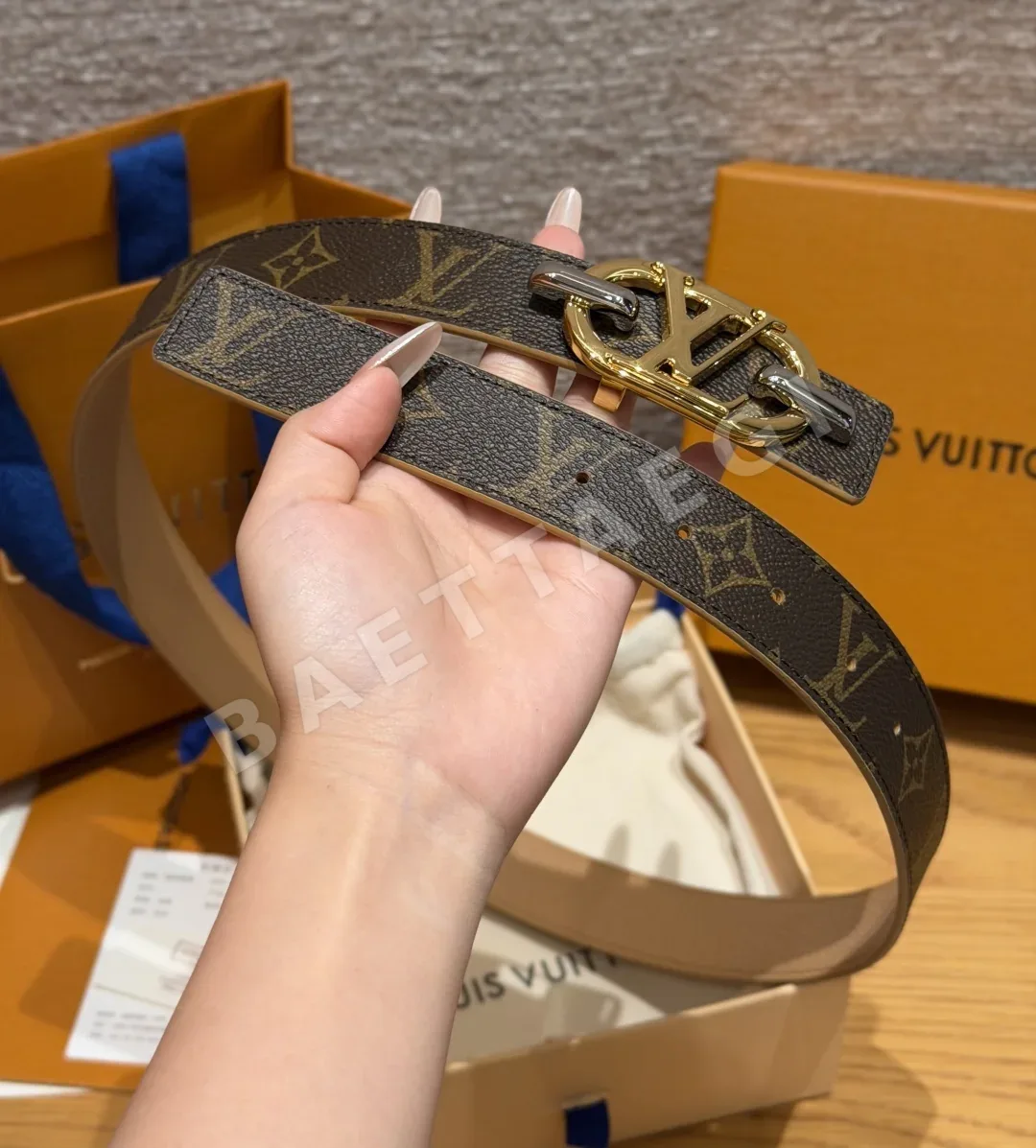 루이비통 이니셜 30mm 리버시블 벨트 상세 이미지 6