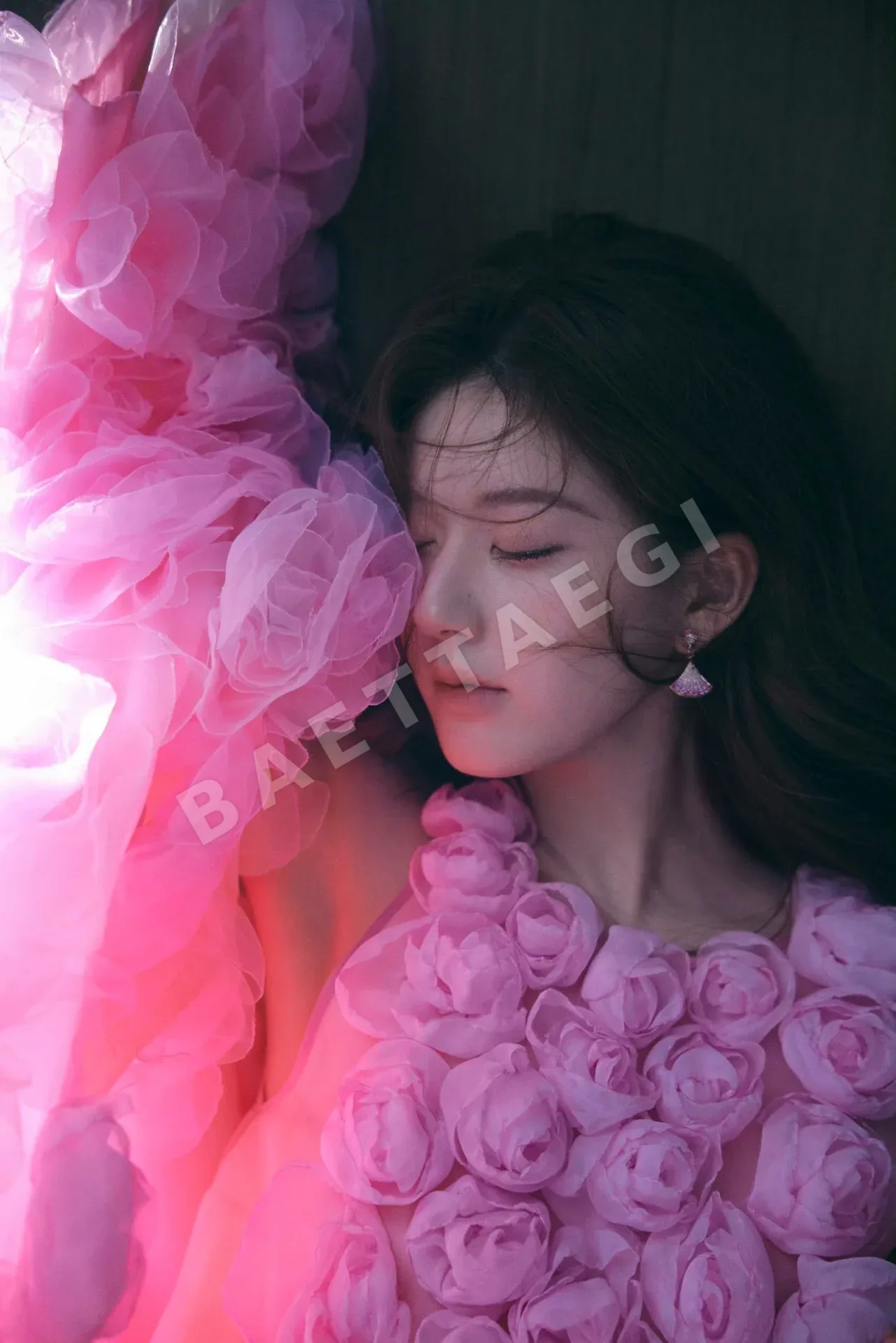 불가리 디바즈 드림 로즈 골드 귀걸이 상세 이미지 4