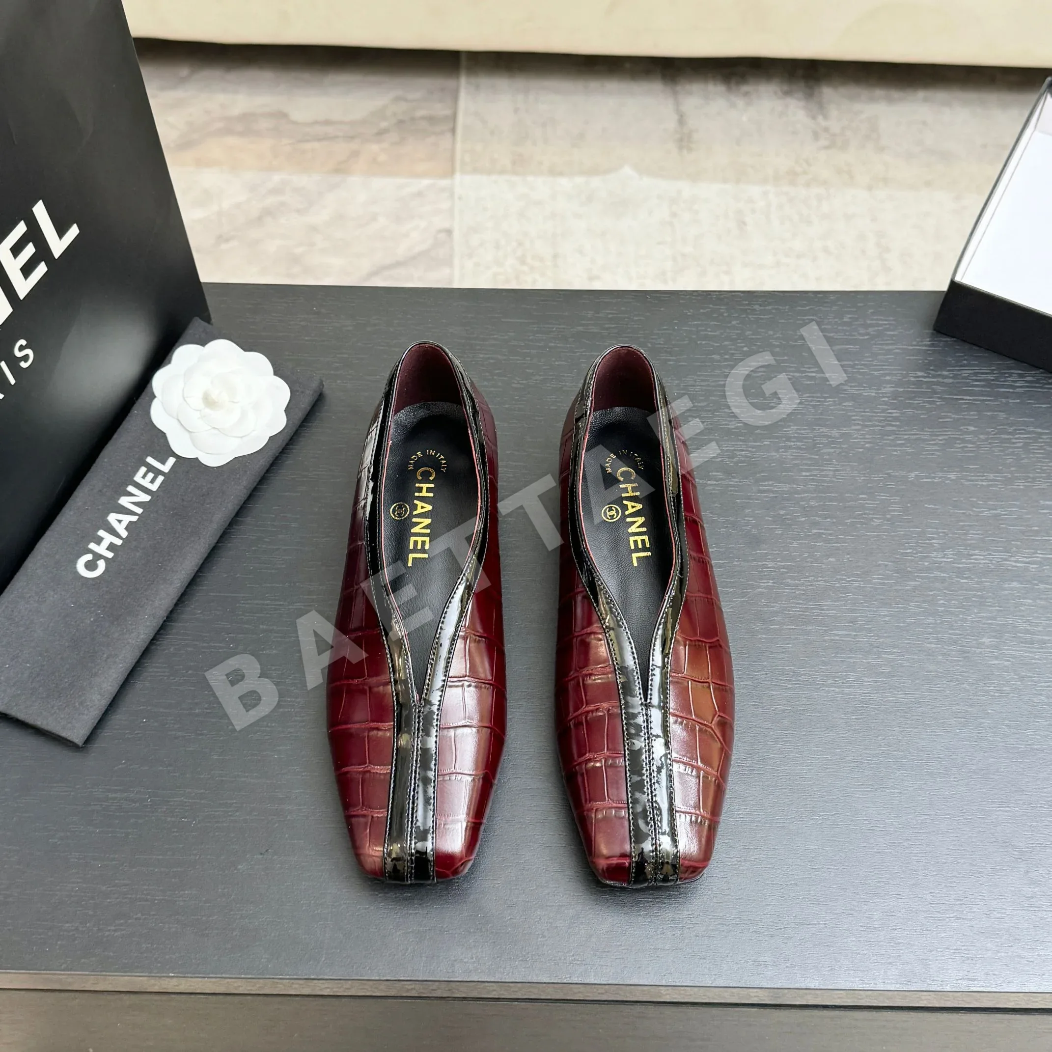 샤넬 26C 더블 C 장식 플랫슈즈 98634