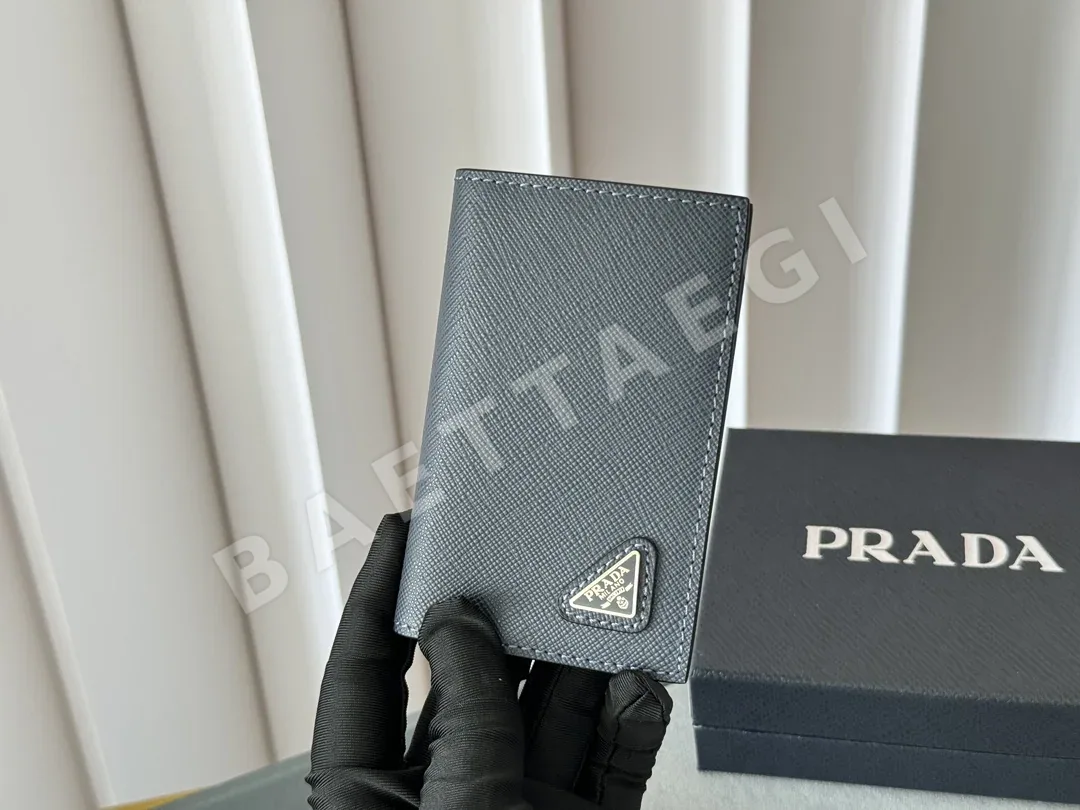 프라다 로얄 블루 지갑 상세 이미지 3