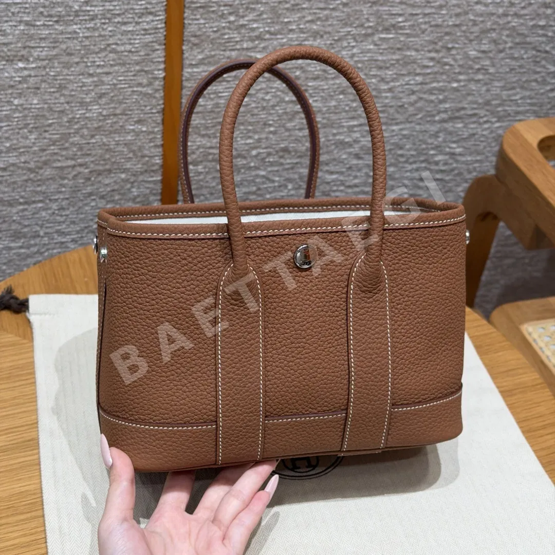 에르메스 가든파티 23 cm 네고다 가죽 지갑 192119