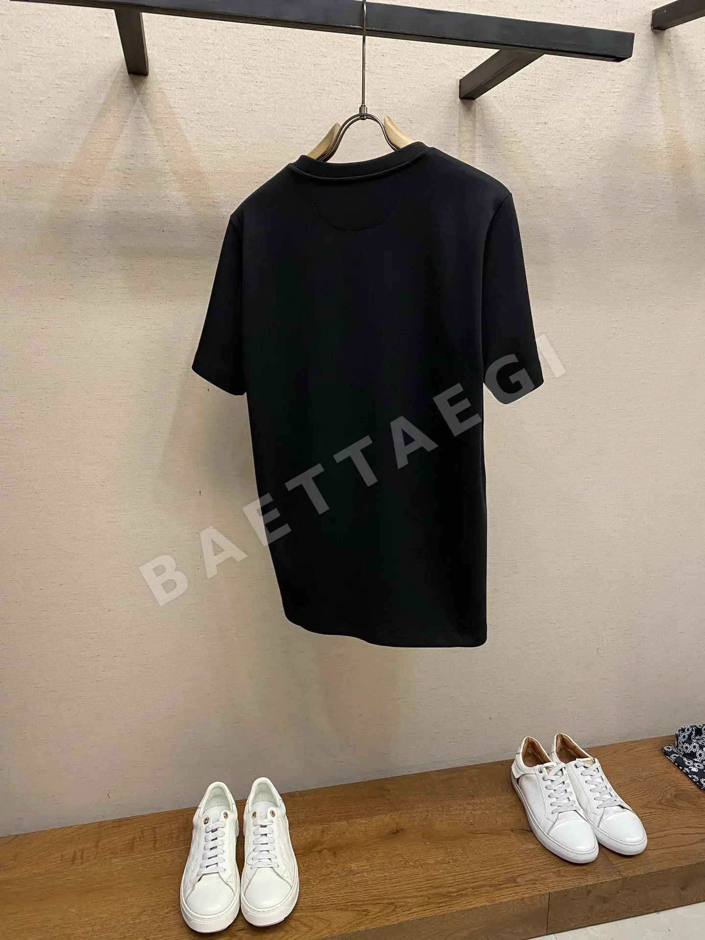 펜디 FF 로고 자수 반팔 티셔츠 상세 이미지 2