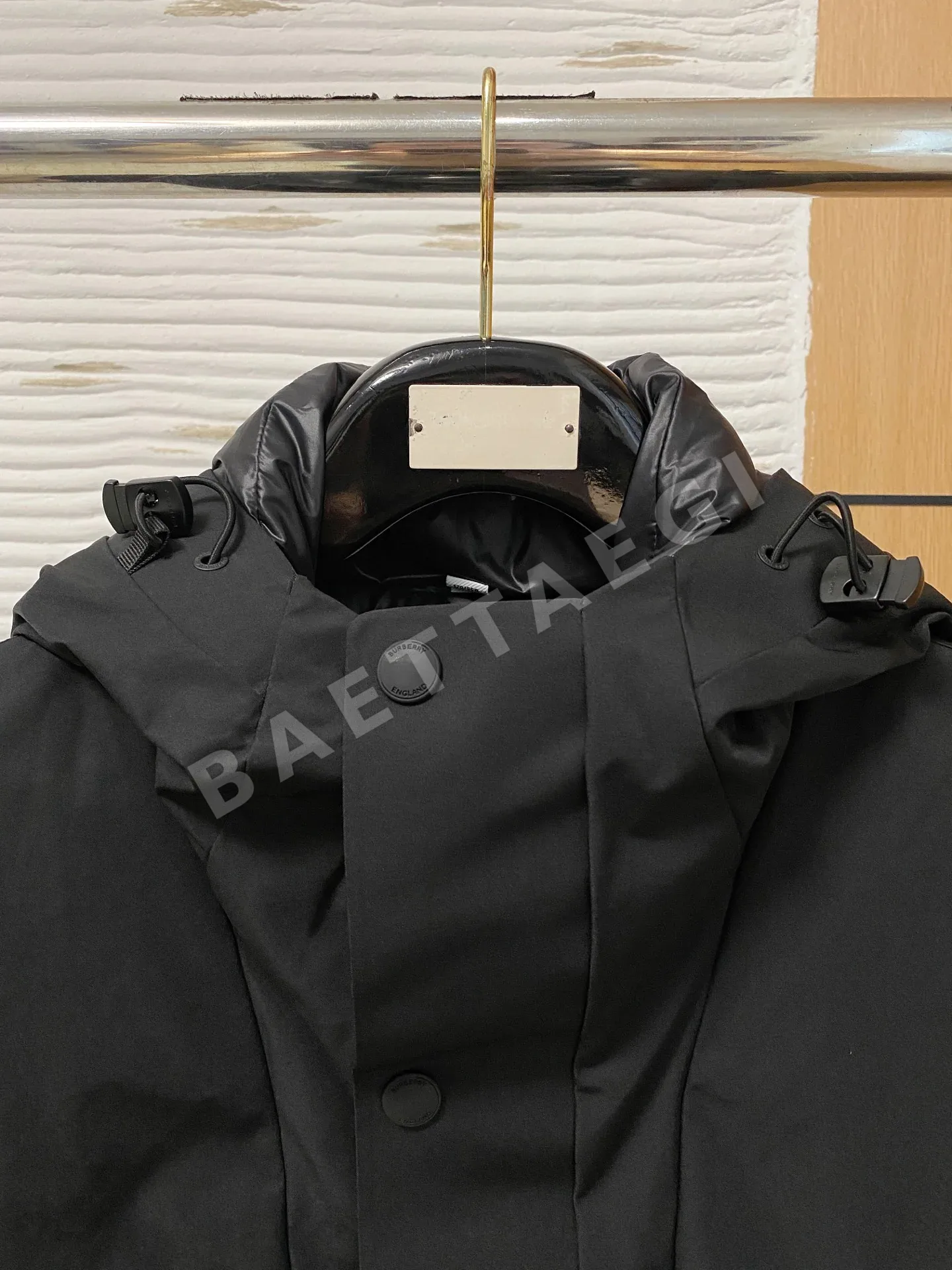 버버리 남성 구스다운 패딩 점퍼 상세 이미지 2