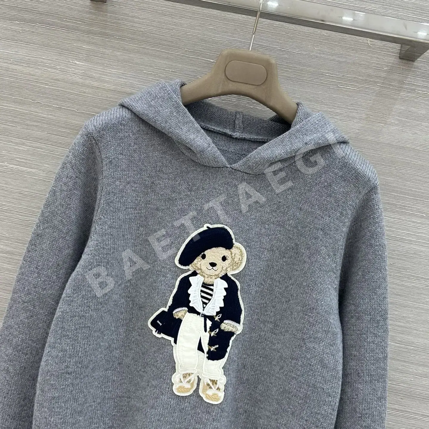폴로 여성 베어 자수 니트 상세 이미지 3