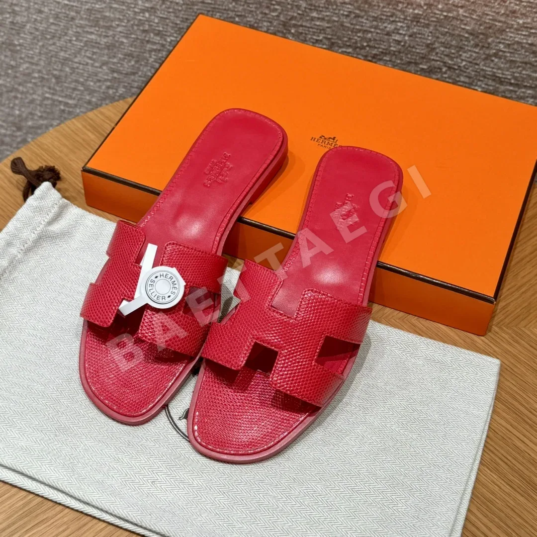 에르메스 오란 도마뱀 가죽 샌들 117446