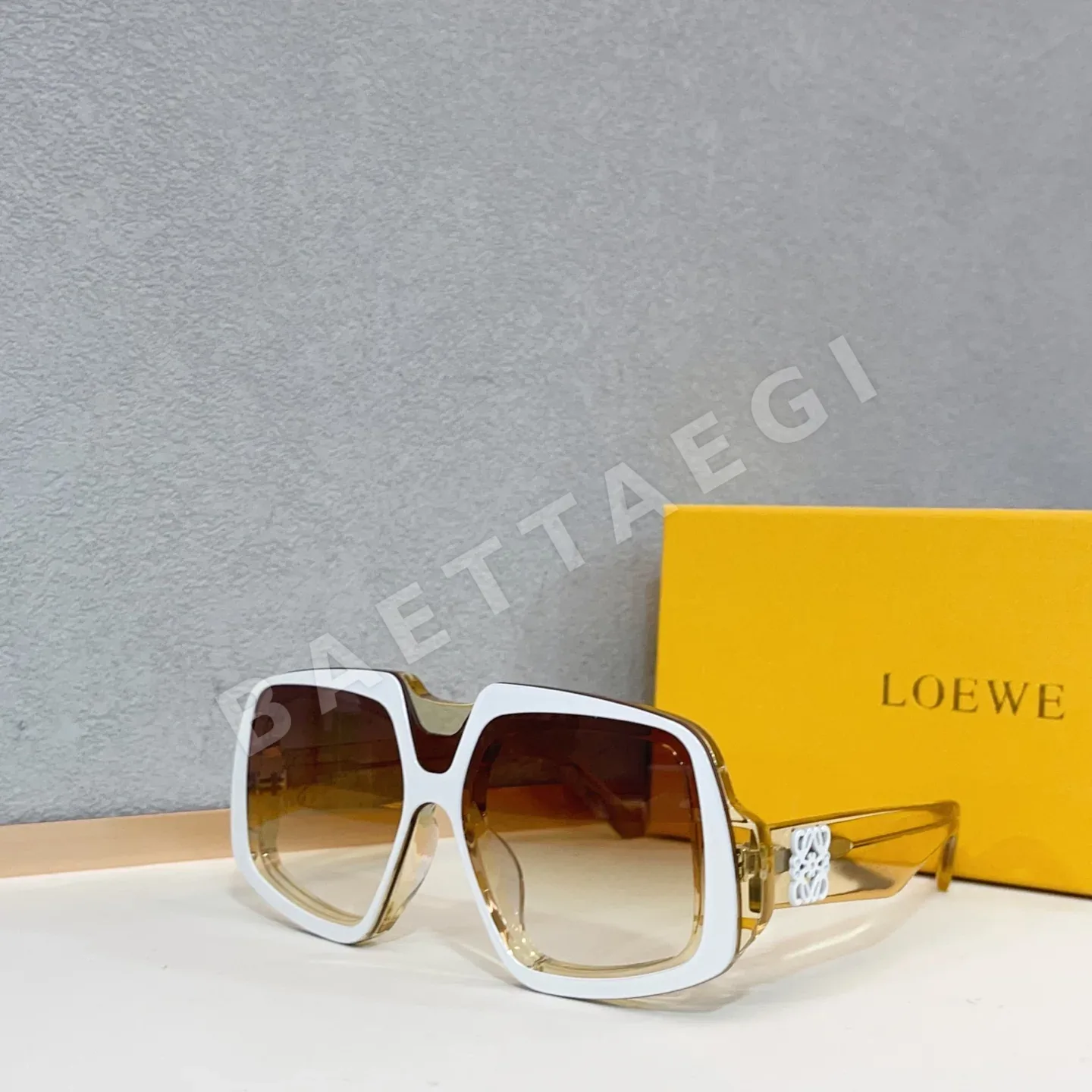 로에베 LW40194 I 선글라스 상세 이미지 3