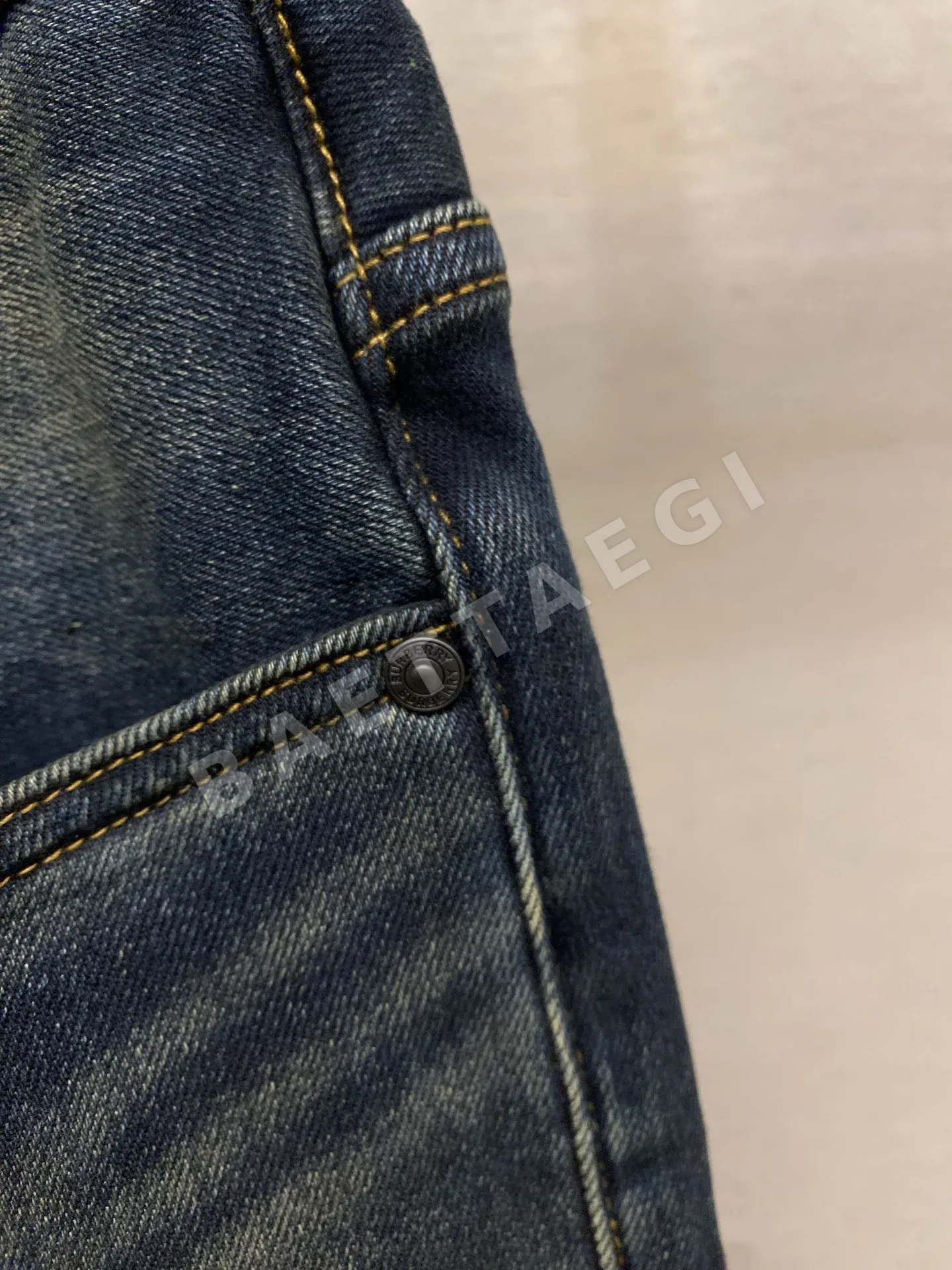 버버리 데님 바지 상세 이미지 6