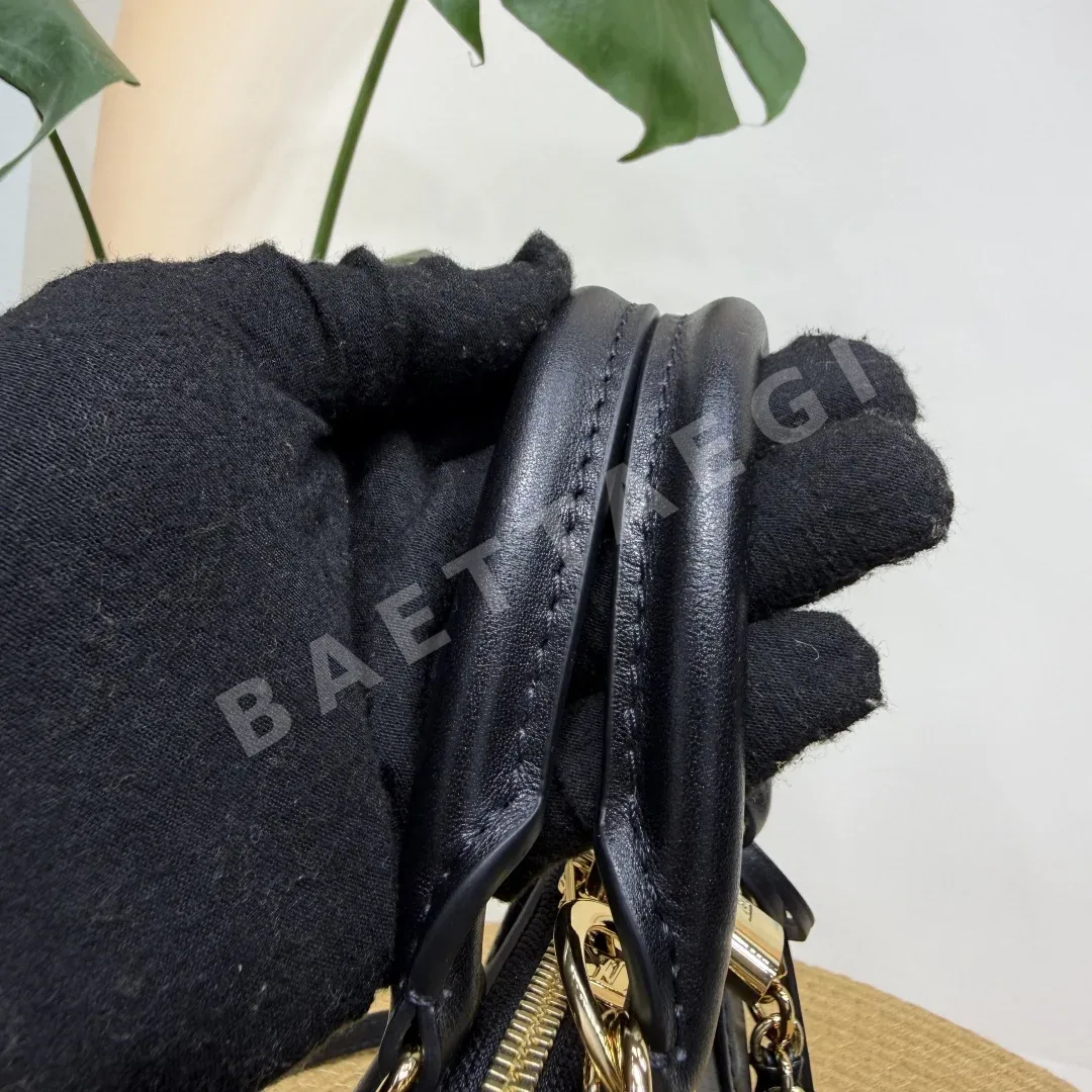루이비통 알마 BB 모노그램 소가죽 핸드백 M3A843 M12561 상세 이미지 8
