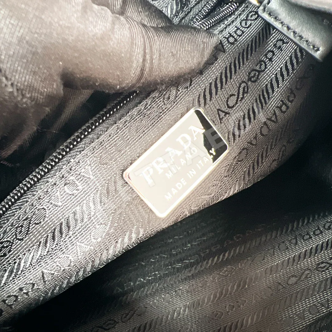 프라다 나일론 백팩 1BZ832 상세 이미지 9