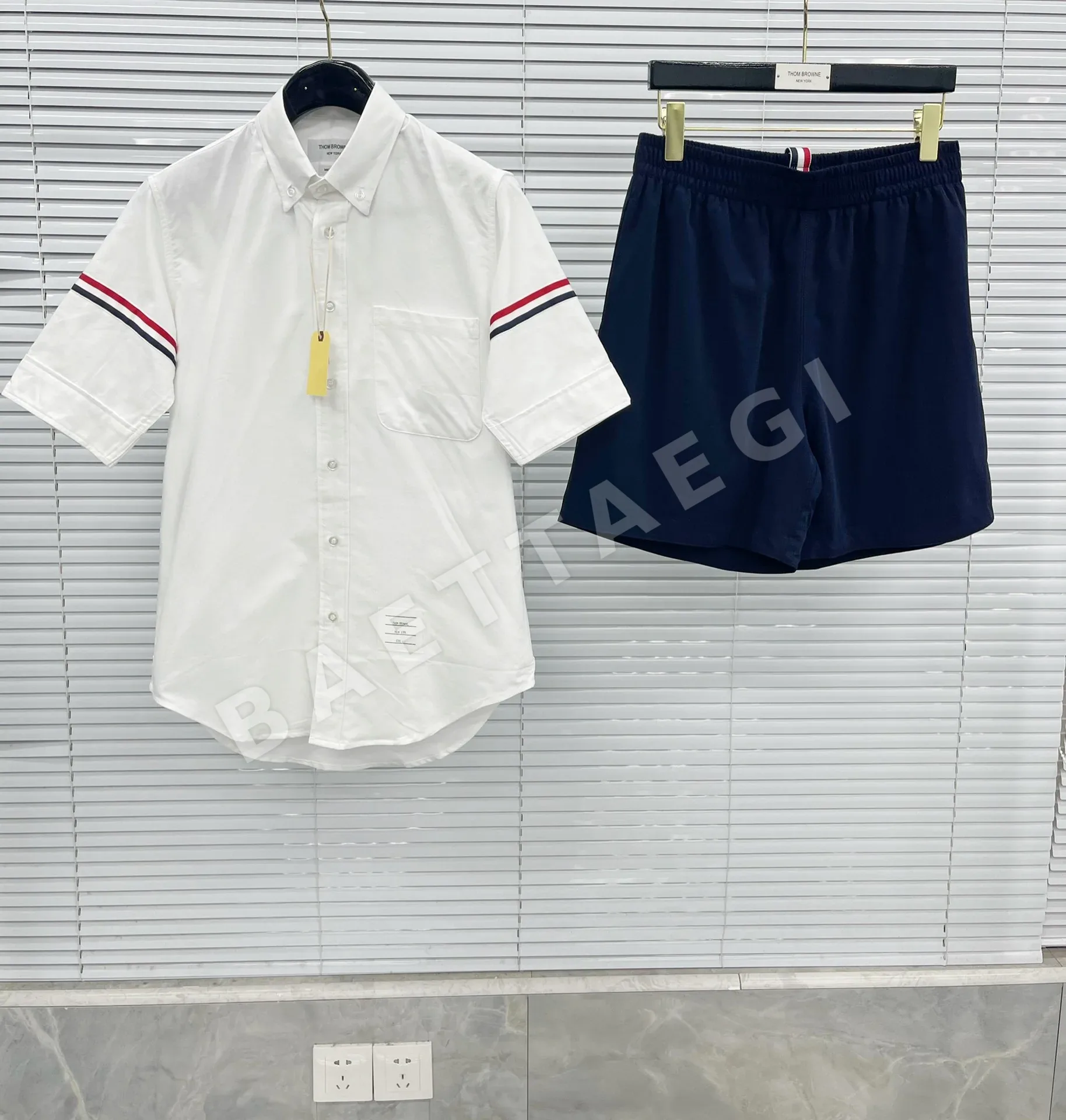 톰브라운 더블 슬리브 웨빙 반팔 셔츠 159536