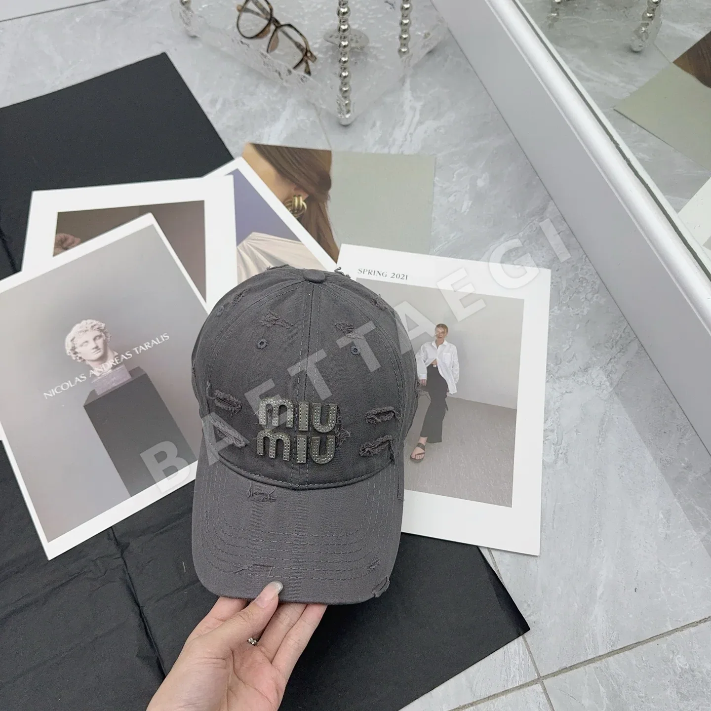 미우미우 모자 80932 Miu Miu Cap 상세 이미지 2