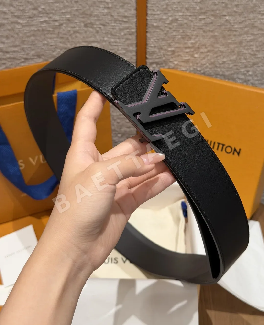 루이비통 옵틱 40mm 리버시블 가죽 벨트 상세 이미지 3