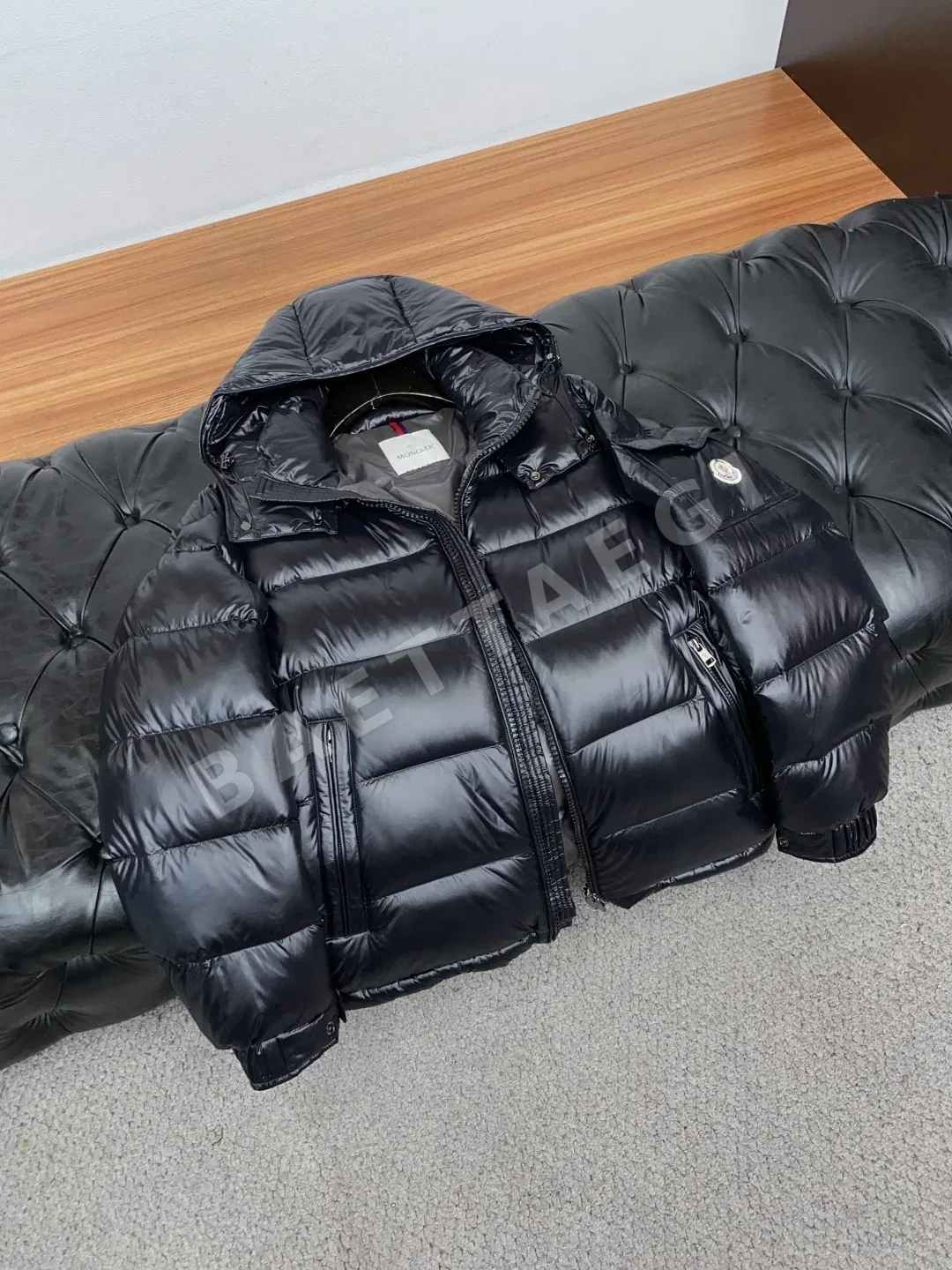 몽클레르 마야(Moncler Maya) 후드 쇼트 다운 자켓 상세 이미지 8