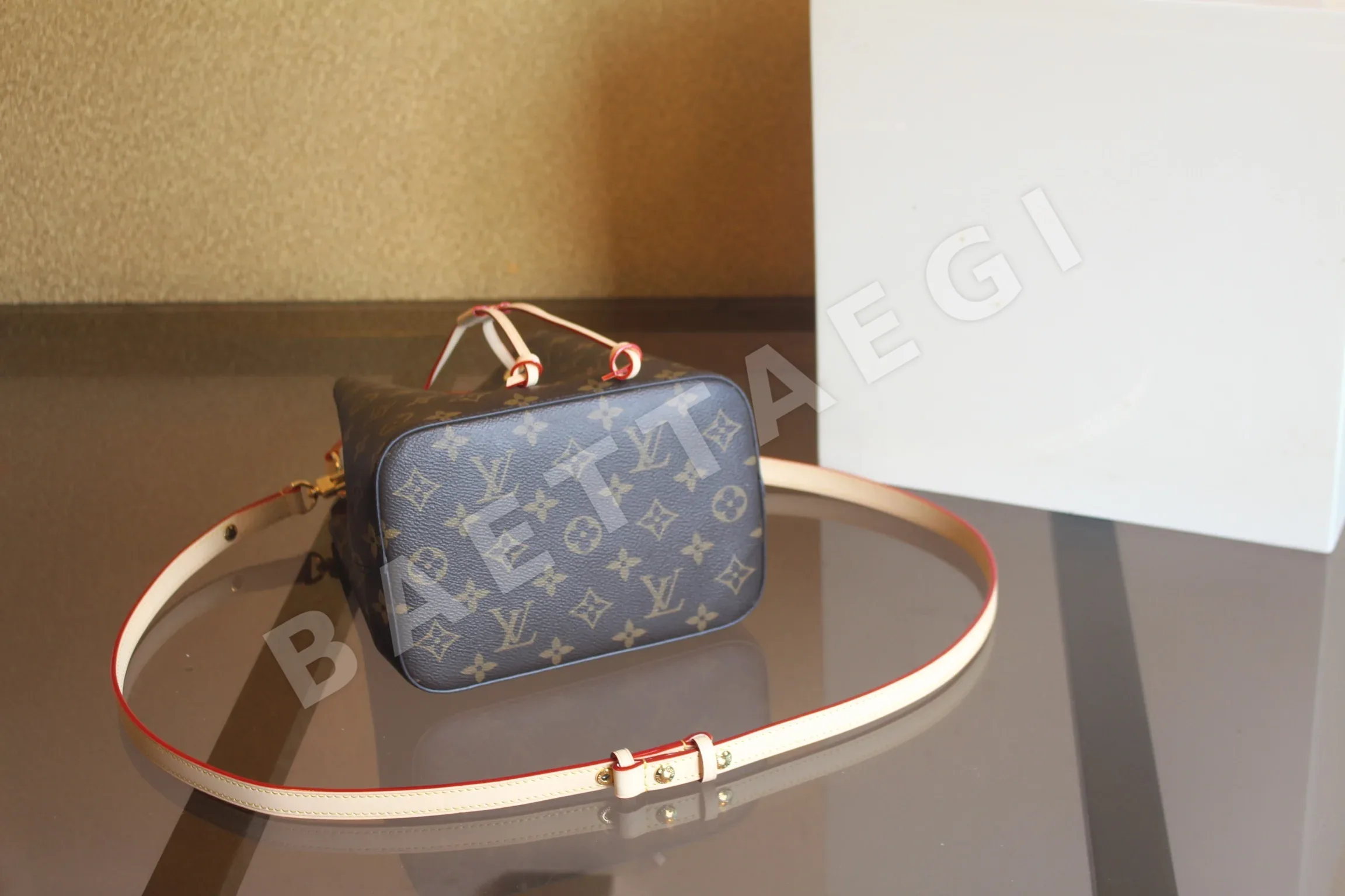 루이비통 모노그램 캔버스 BB 미니 버킷 가방 M46581 상세 이미지 4