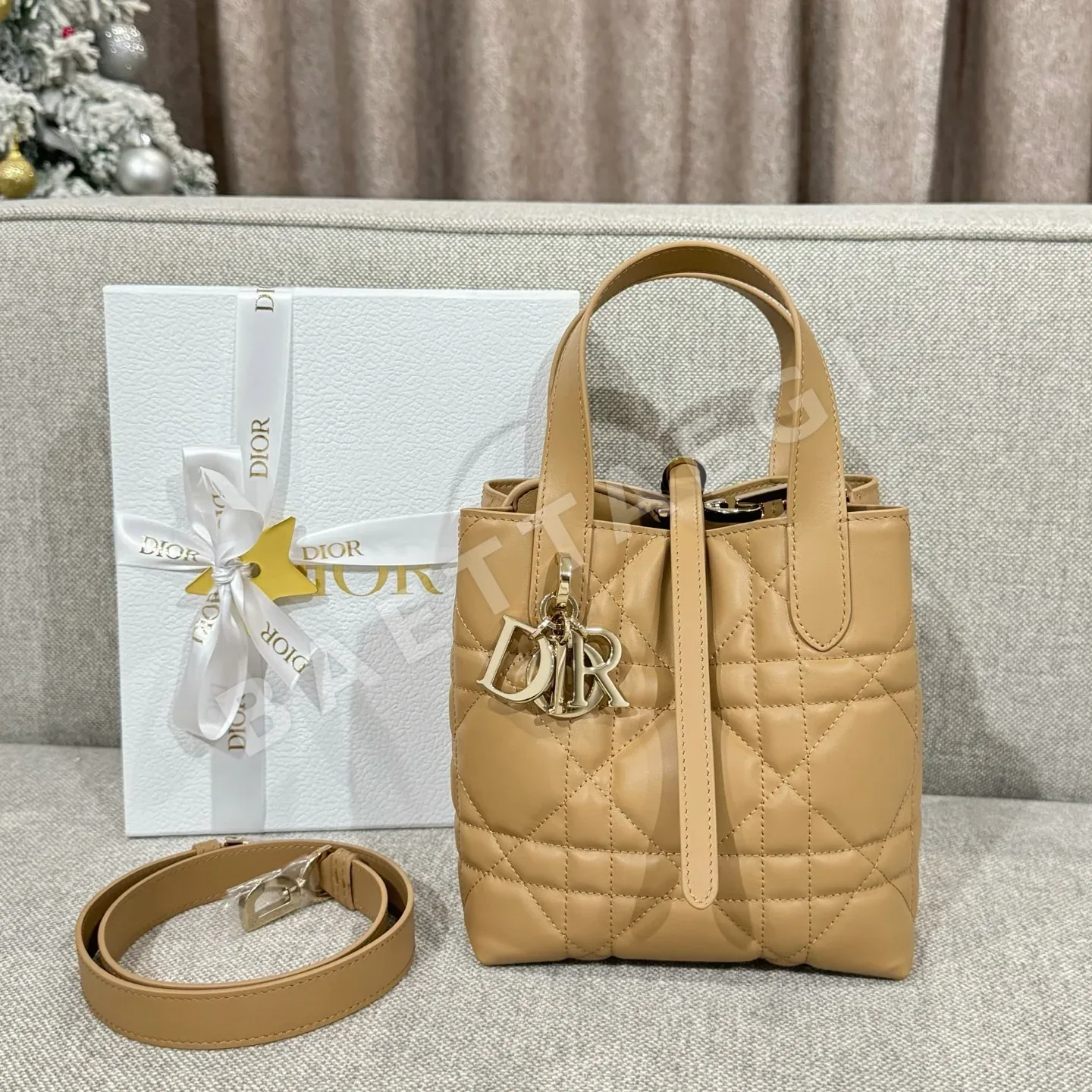 디올 다이아몬드 패턴 송아지가죽 숄더백 16883