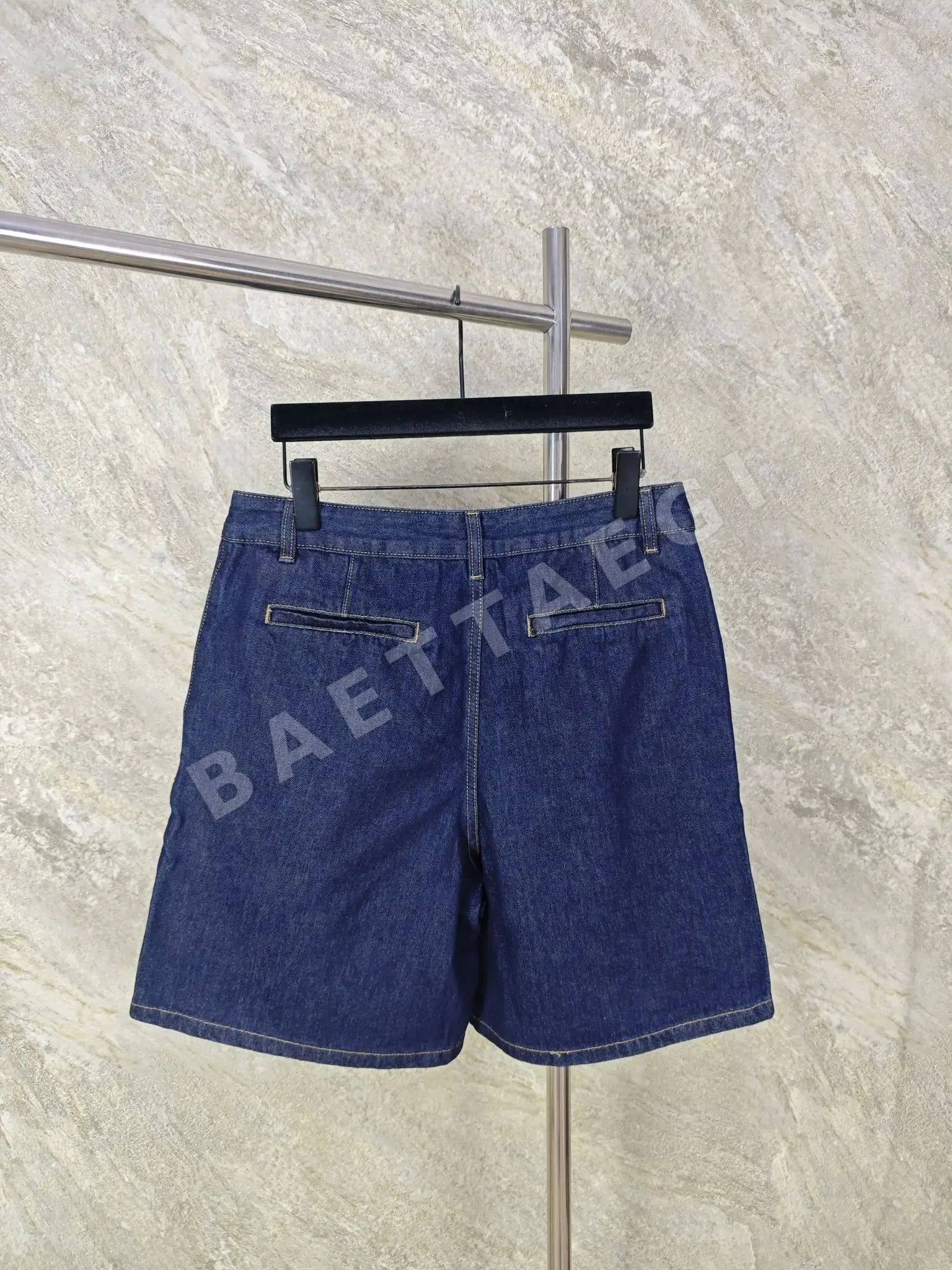 루이비통 코튼 트윌 데님 반바지 상세 이미지 2