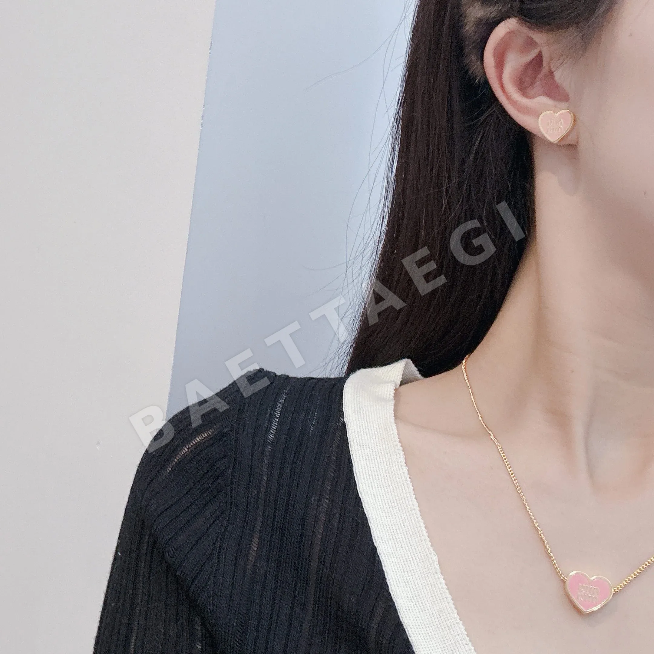 미우미우 황동 귀걸이 60956