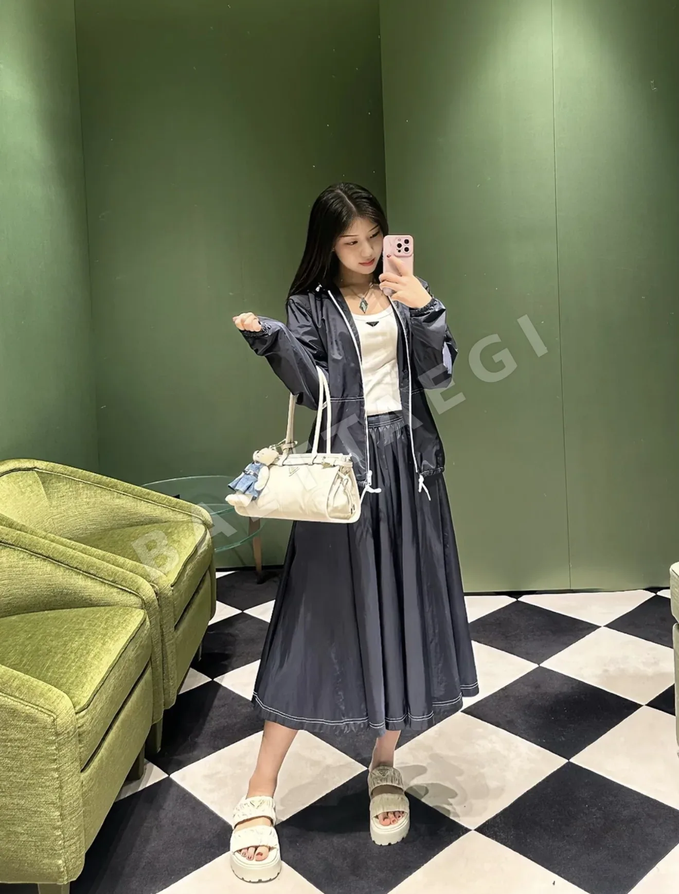 프라다 나일론 미디 스커트 상세 이미지 2