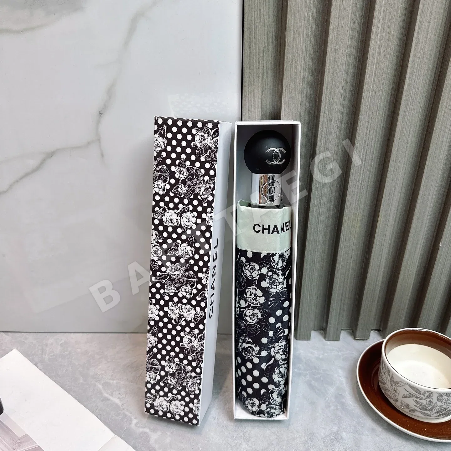 샤넬 자동 접이식 우산 85353