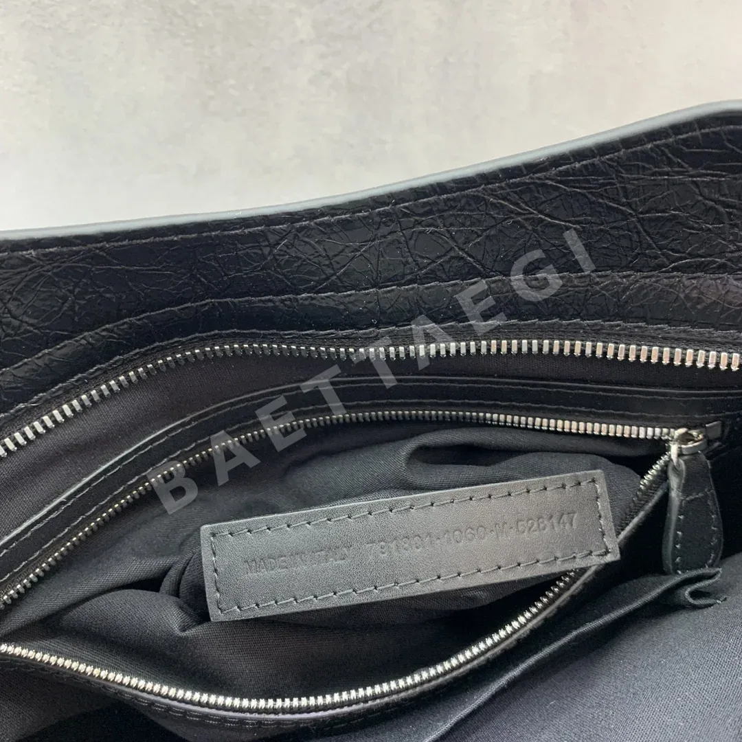 발렌시아가 르 시티 대형 핸드백 1157481180 상세 이미지 8