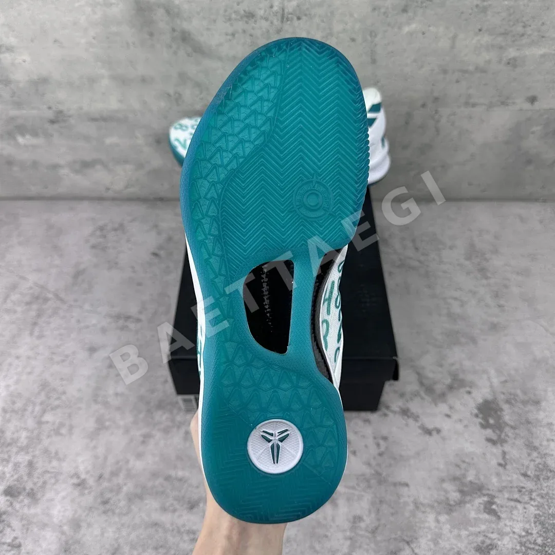 나이키 코비 8 프로트로 FQ3549-101 200989 Nike Kobe 8 Protro Radiant Emerald ZK8 상세 이미지 3