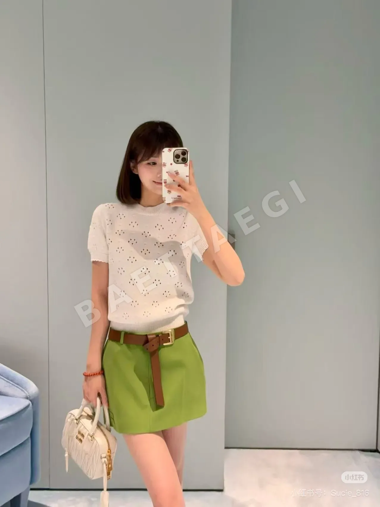 미우미우 메시 디테일 여성 반팔 티셔츠 52576