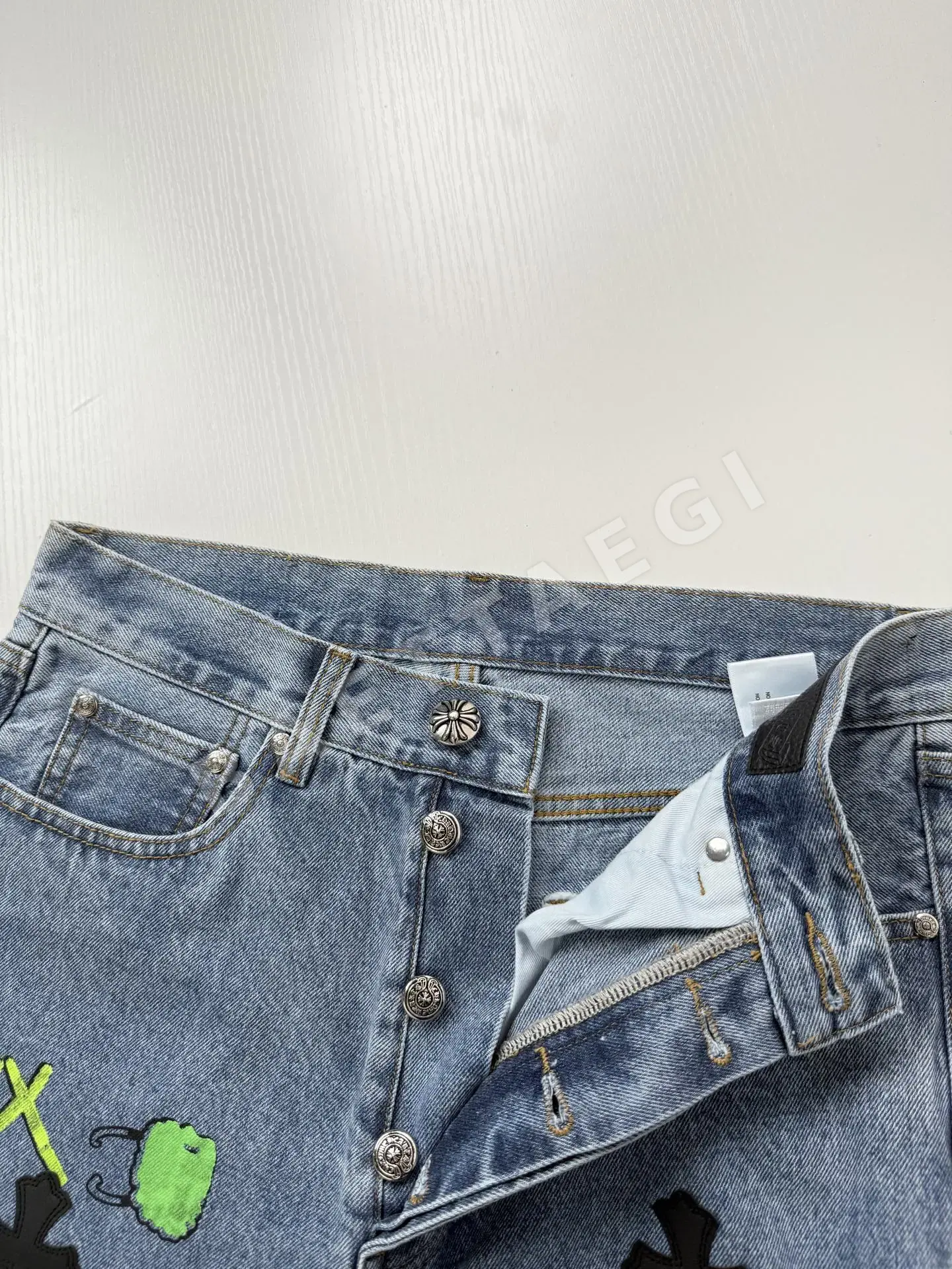 크롬하츠 핸드 페인트 그래피티 가죽 남성 바지 상세 이미지 8