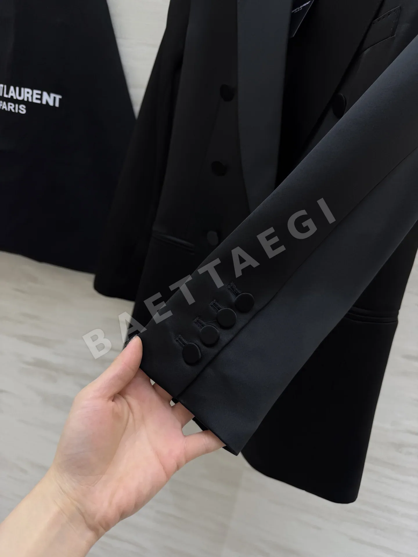생로랑 아세테이트 새틴 더블 브레스티드 자켓 상세 이미지 5
