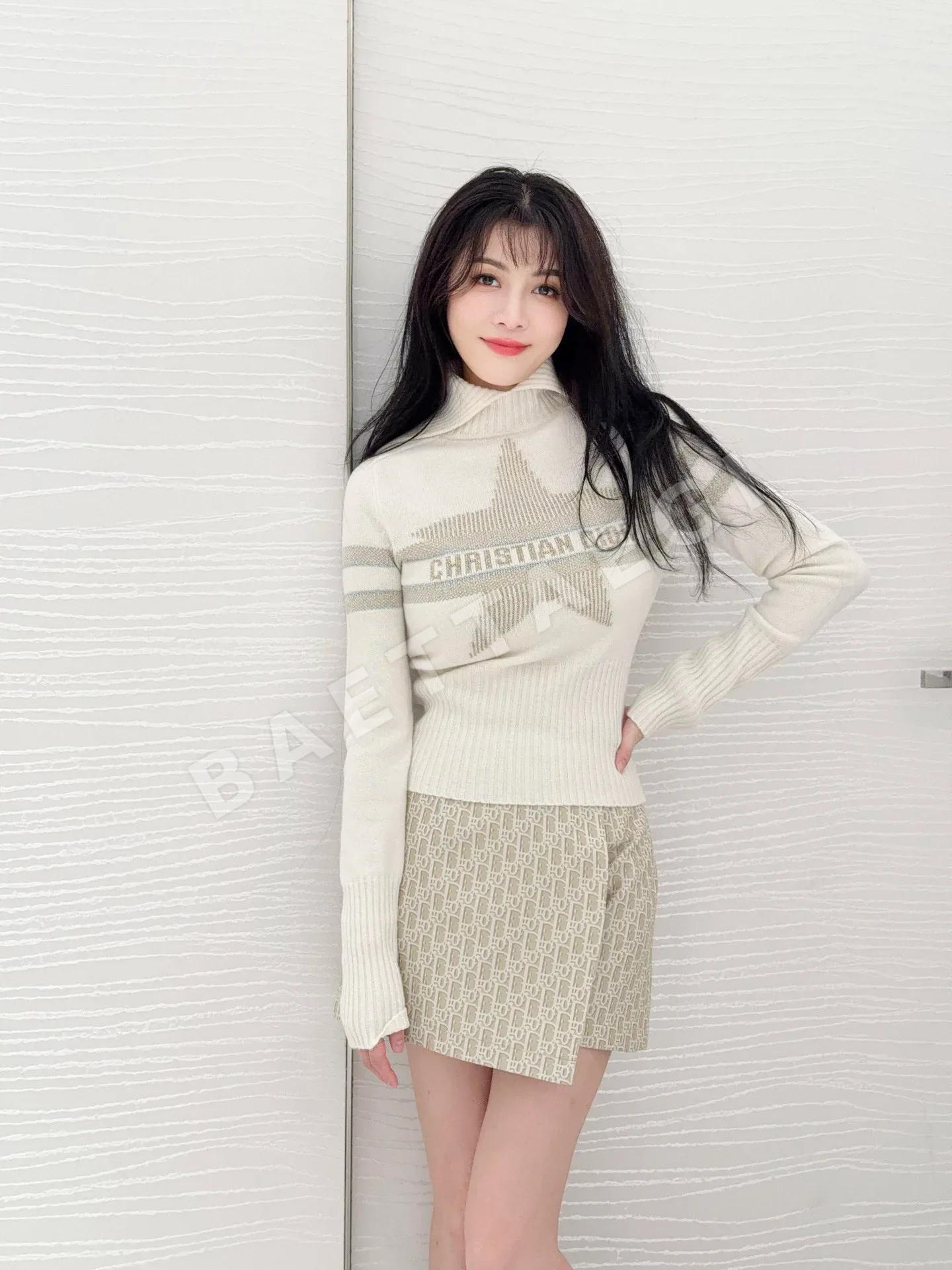 디올 별 패턴 캐시미어 울 하이넥 니트 상세 이미지 6