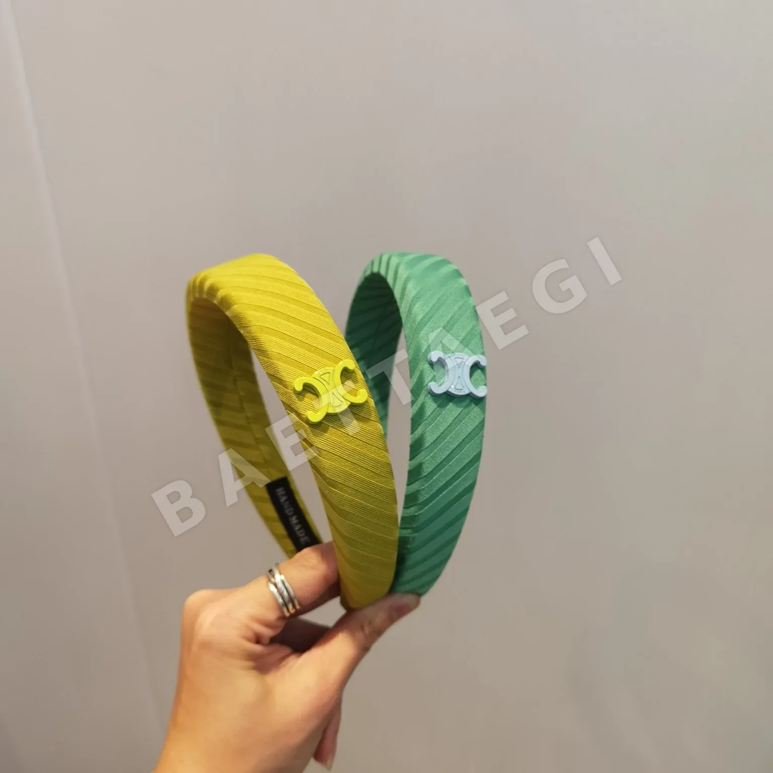 셀린느 절제된 디자인 헤어밴드 상세 이미지 5