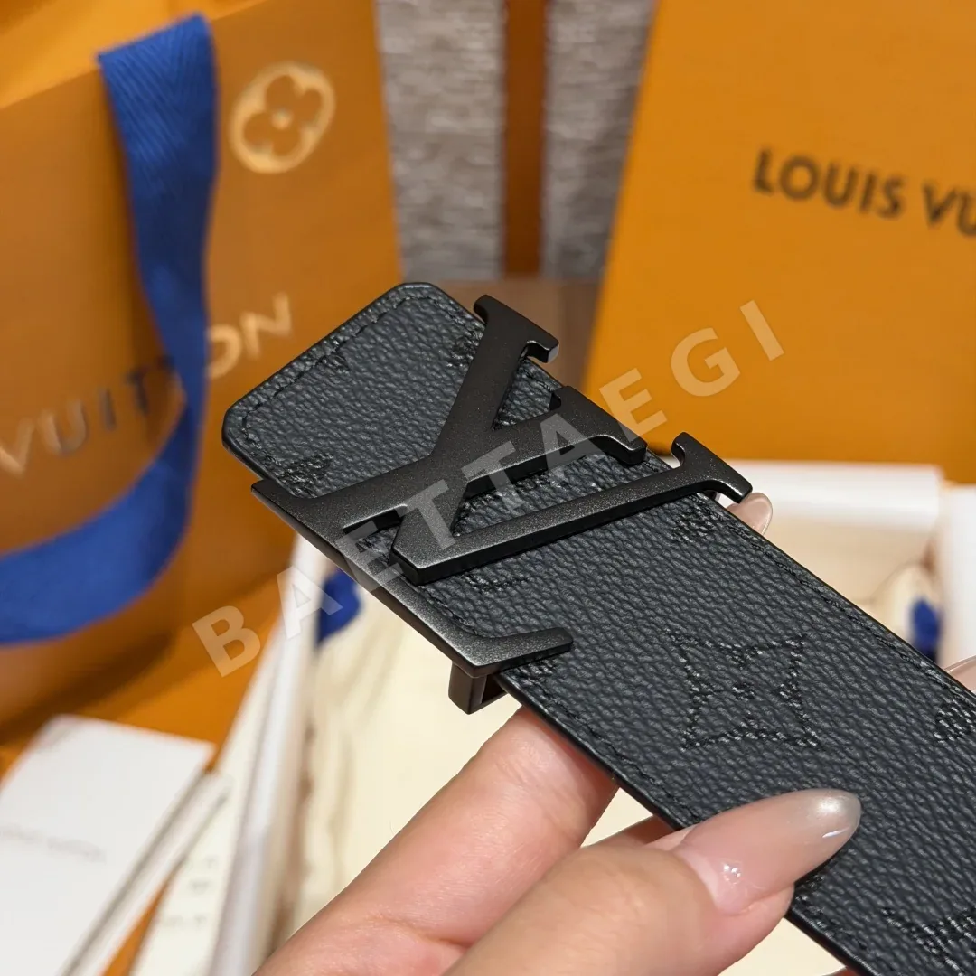루이비통 이니셜 미드나이트 40mm 리버시블 벨트 상세 이미지 6