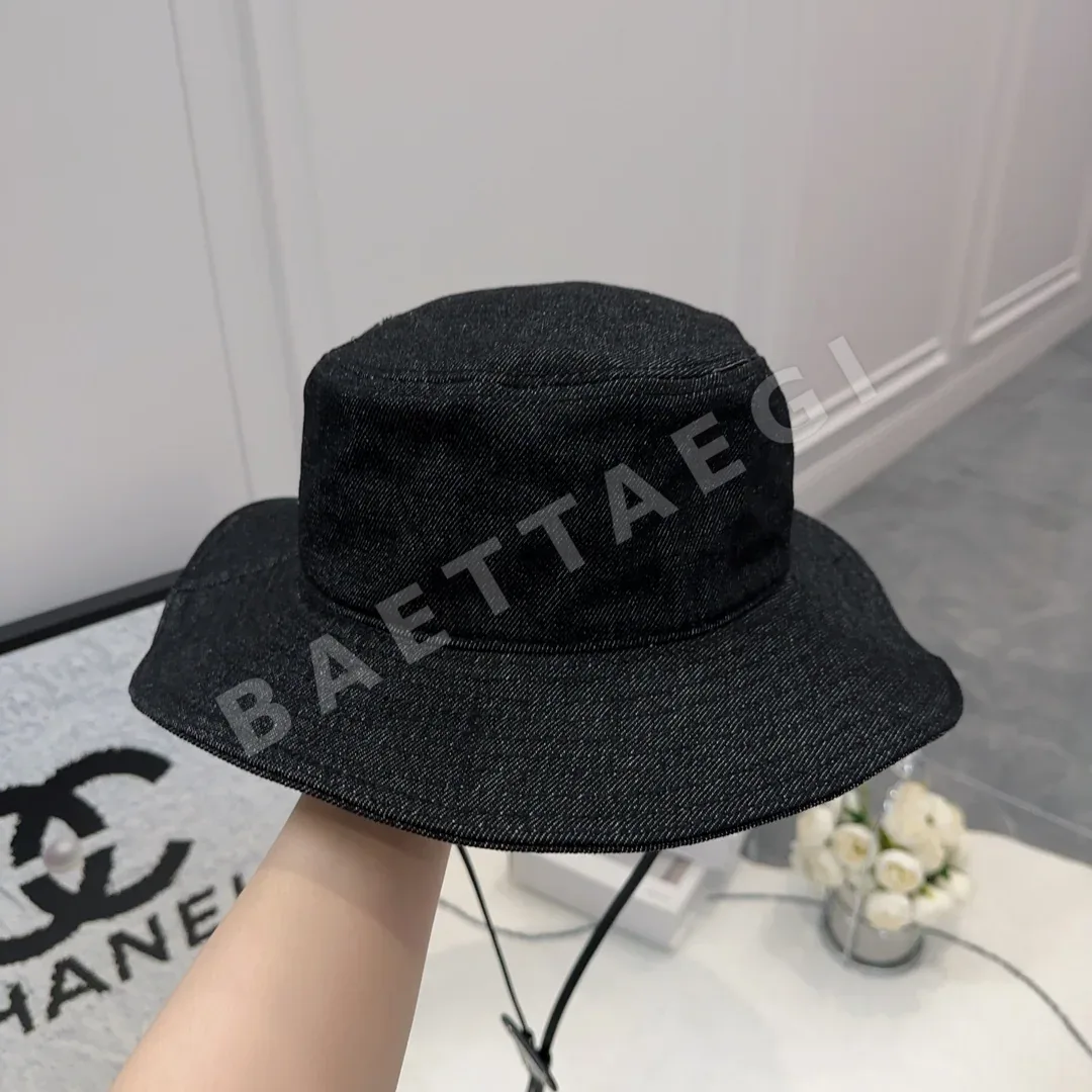 프라다 데님 하이킹 버킷햇 상세 이미지 5