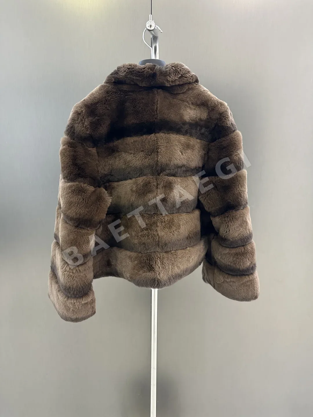 디올 렉스래빗 퍼 코트 상세 이미지 8