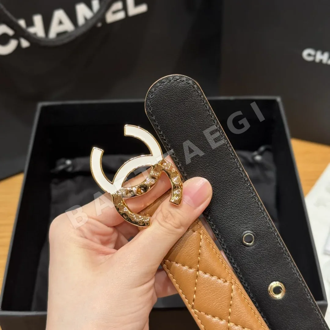 샤넬 더블 C 메탈 로고 램스킨 벨트 상세 이미지 5