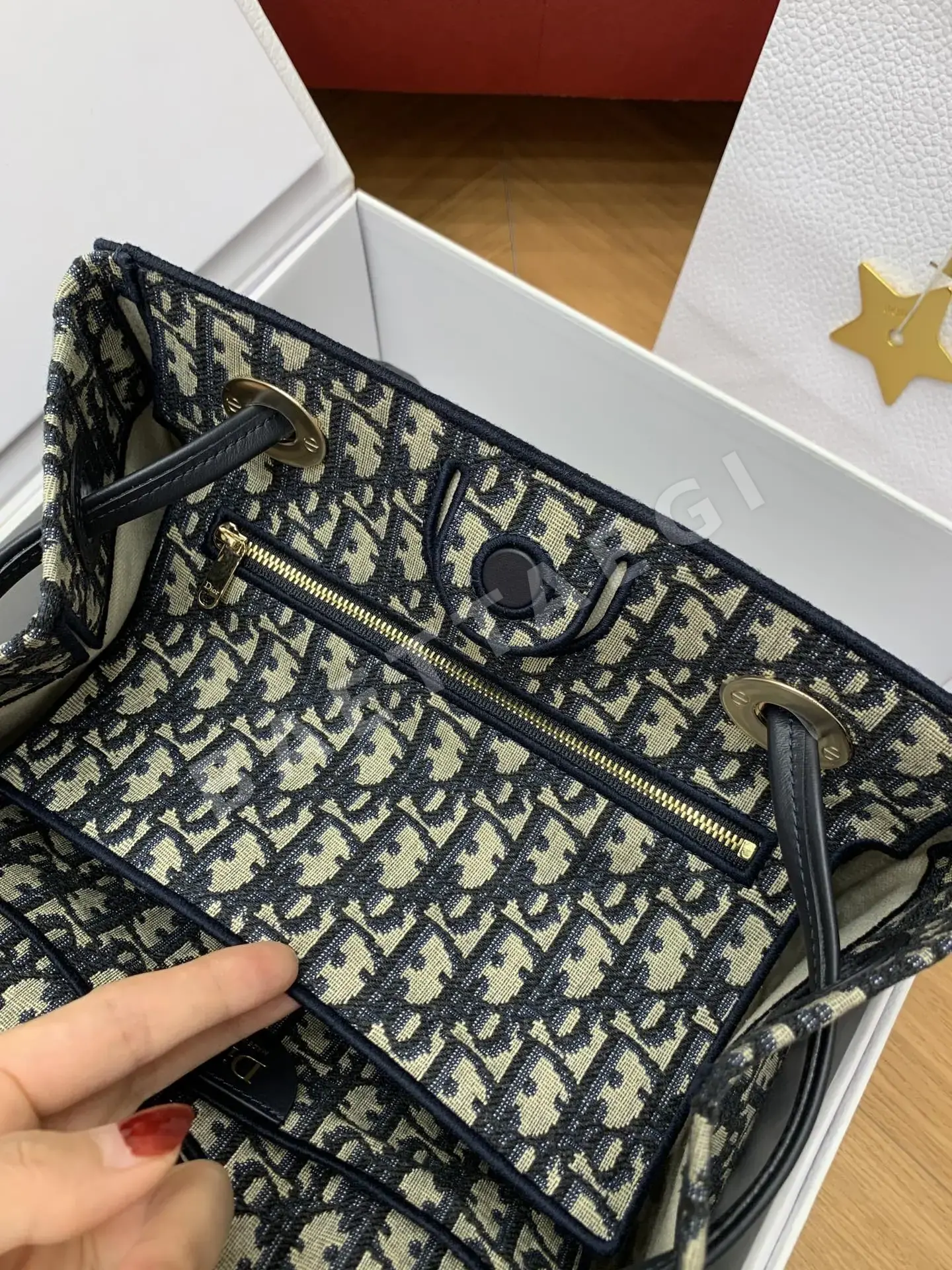 디올 프로방스 블루 오블리크 쇼핑백 가방 상세 이미지 9
