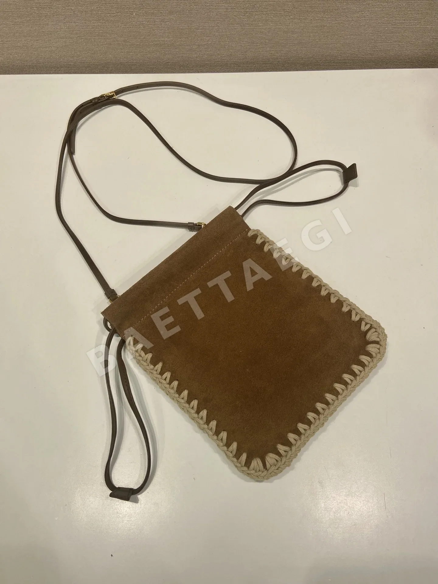 프라다 스웨이드 클러치 스마트폰 가방 1ZT092 상세 이미지 5